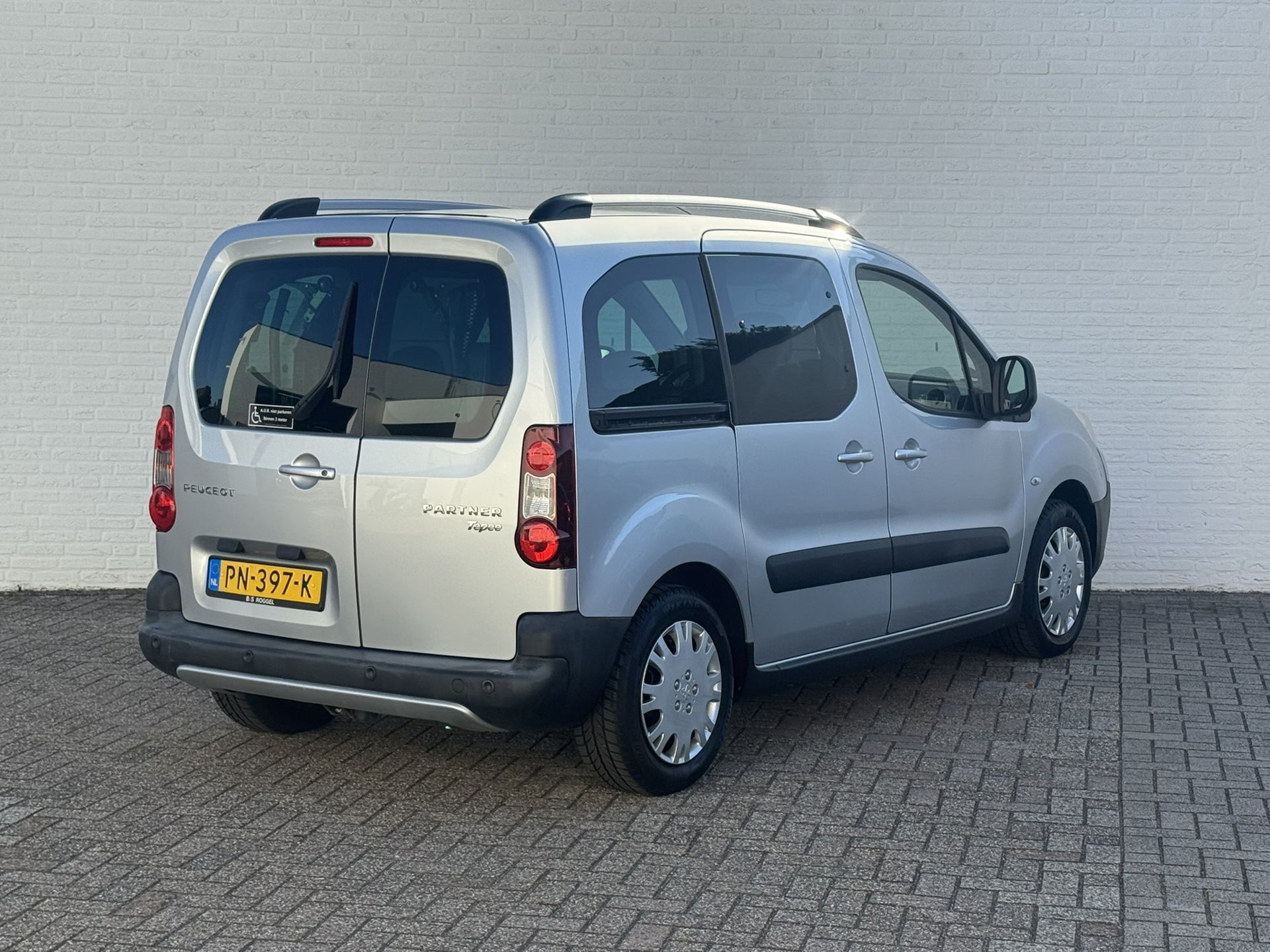 Foto van Peugeot Partner Tepee