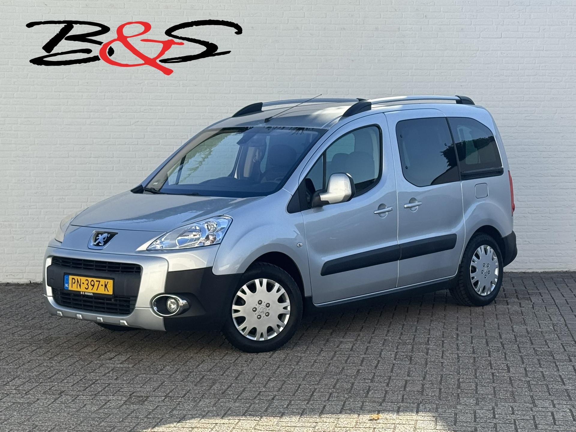 Peugeot Partner Tepee 1.6 XT 2010 - voorkant