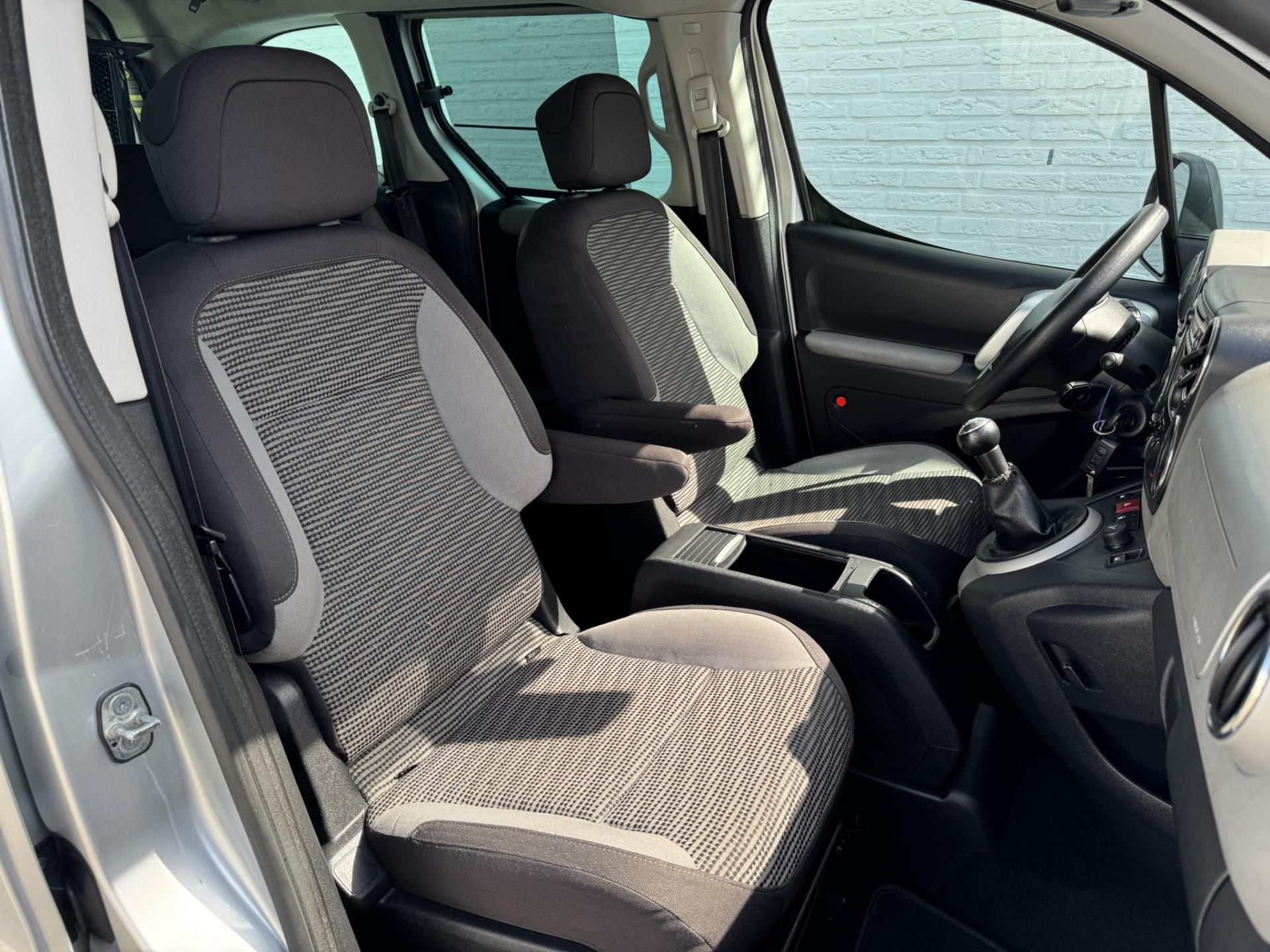 Foto van Peugeot Partner Tepee