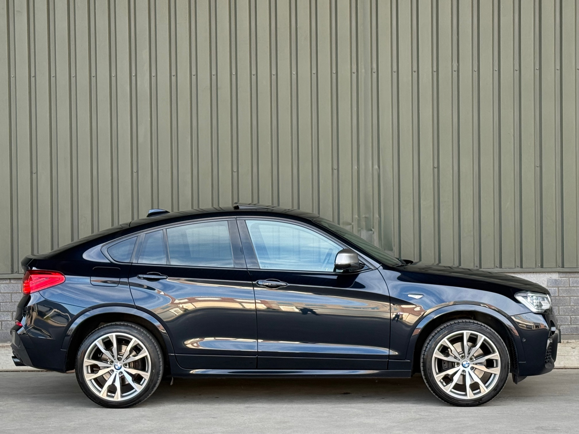 Foto van BMW X4 M40i