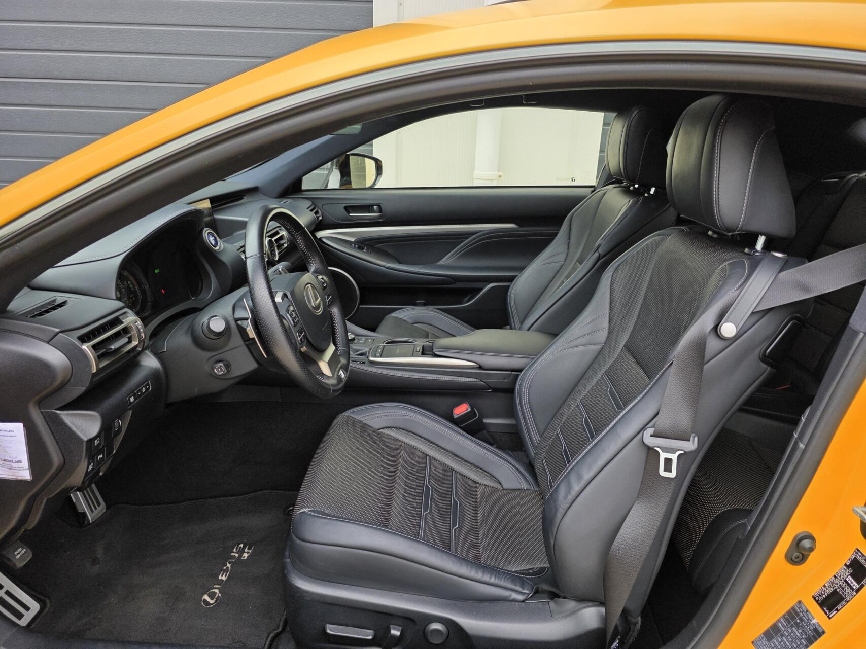 Foto van Lexus Lexus Rc300h