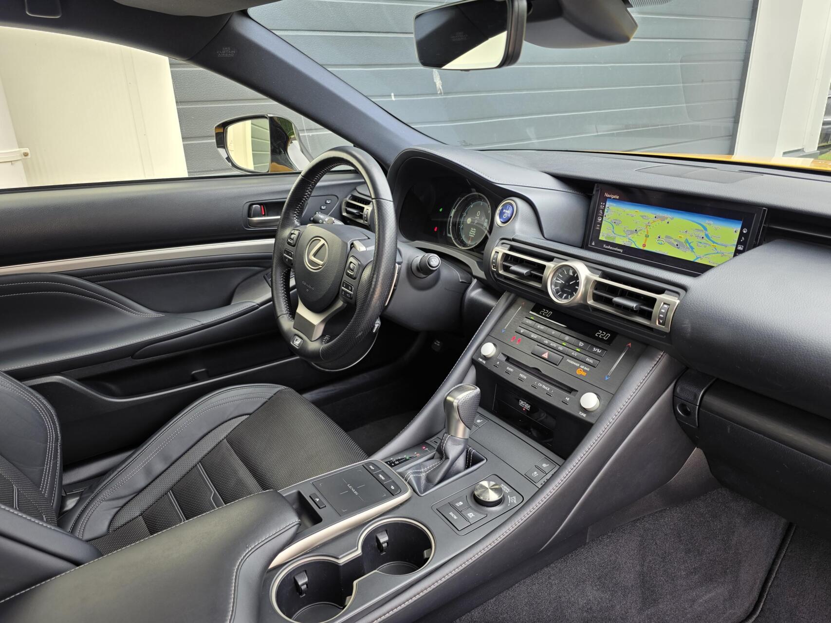 Foto van Lexus Lexus Rc300h