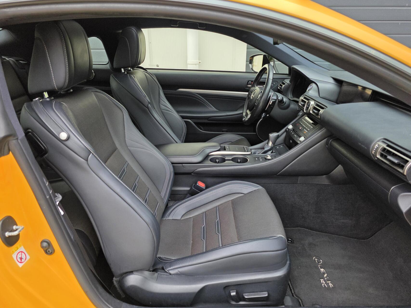 Foto van Lexus Lexus Rc300h