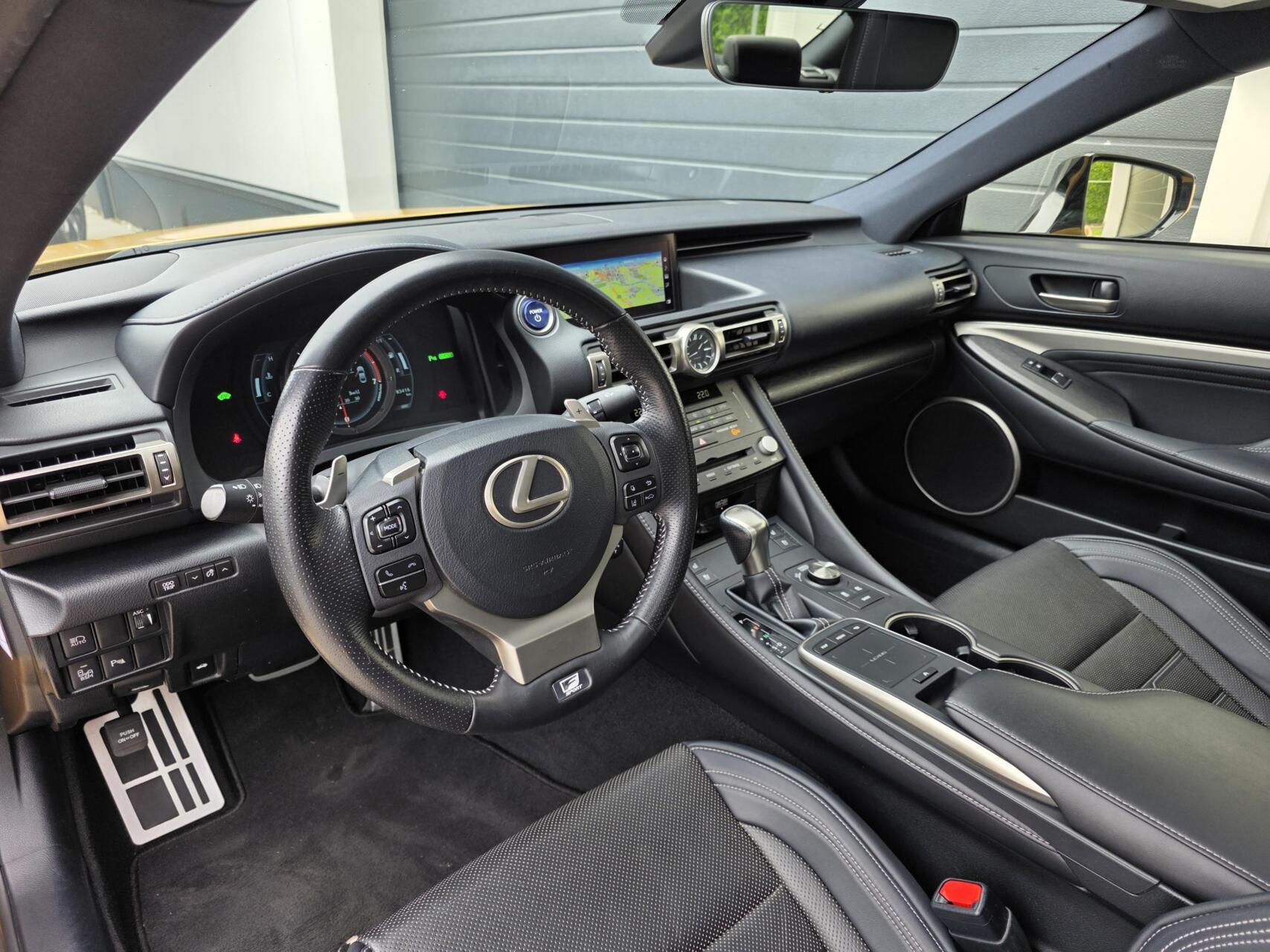 Foto van Lexus Lexus Rc300h