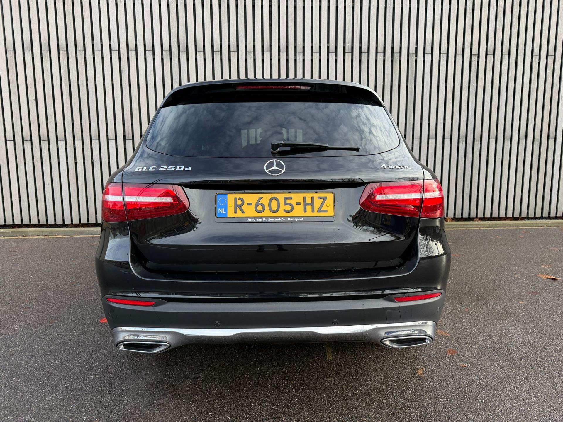 Foto van Mercedes-Benz GLC 250 D 4Matic