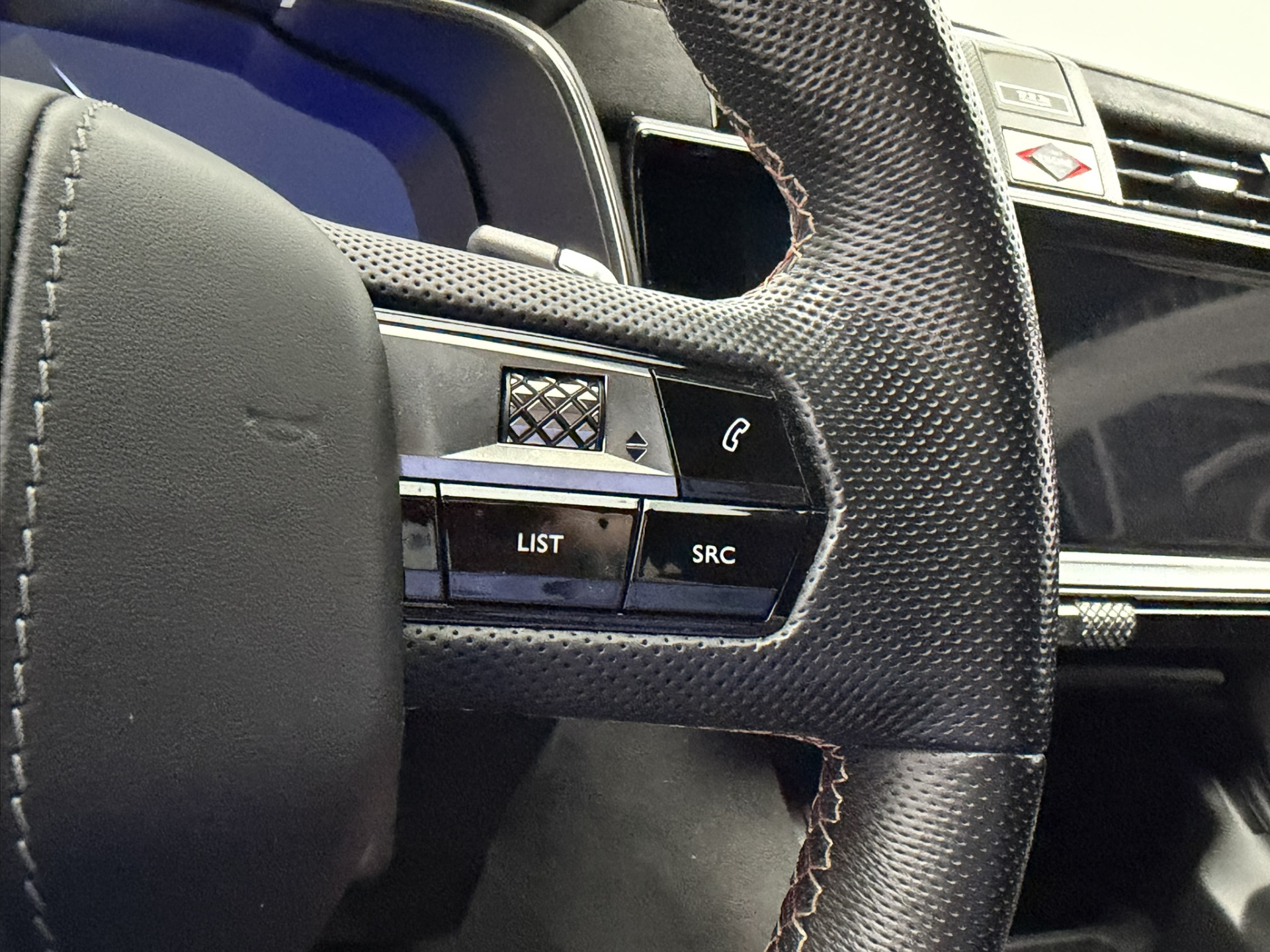 Foto van DS DS 7 Crossback