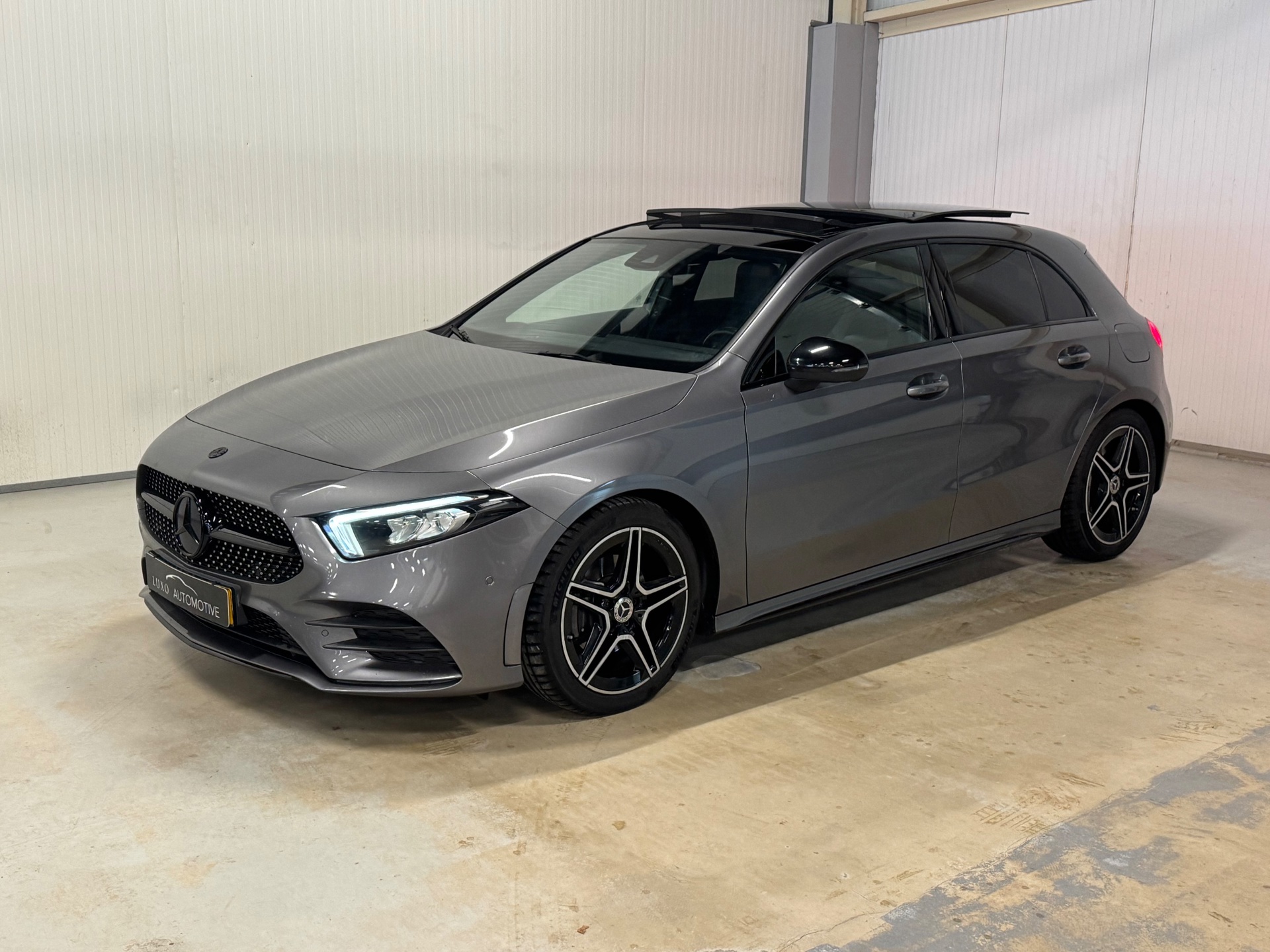 Foto van Mercedes-Benz A 200