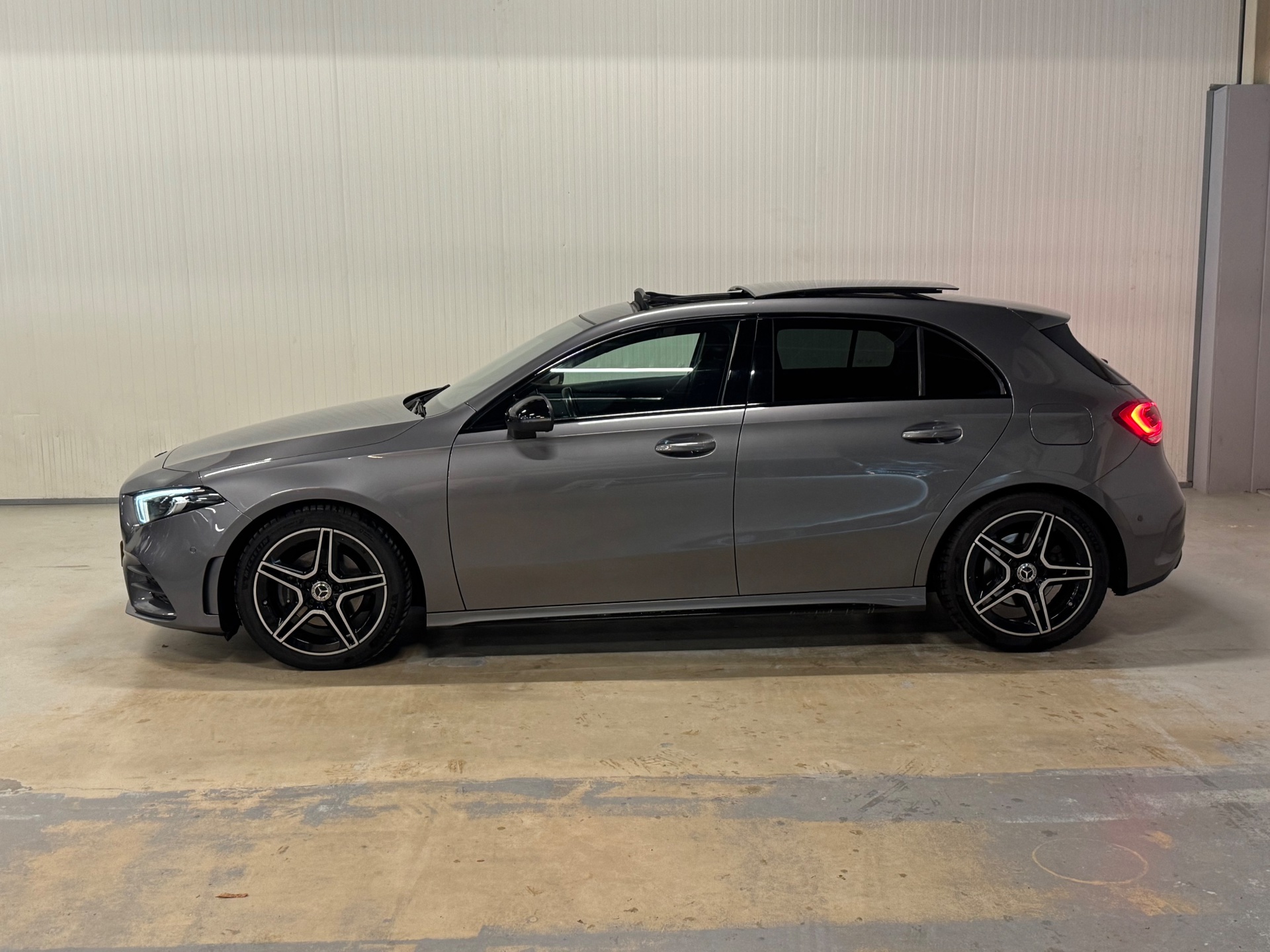Foto van Mercedes-Benz A 200