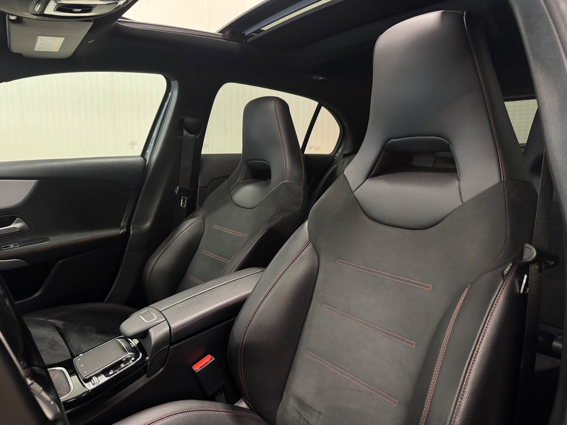 Foto van Mercedes-Benz A 200