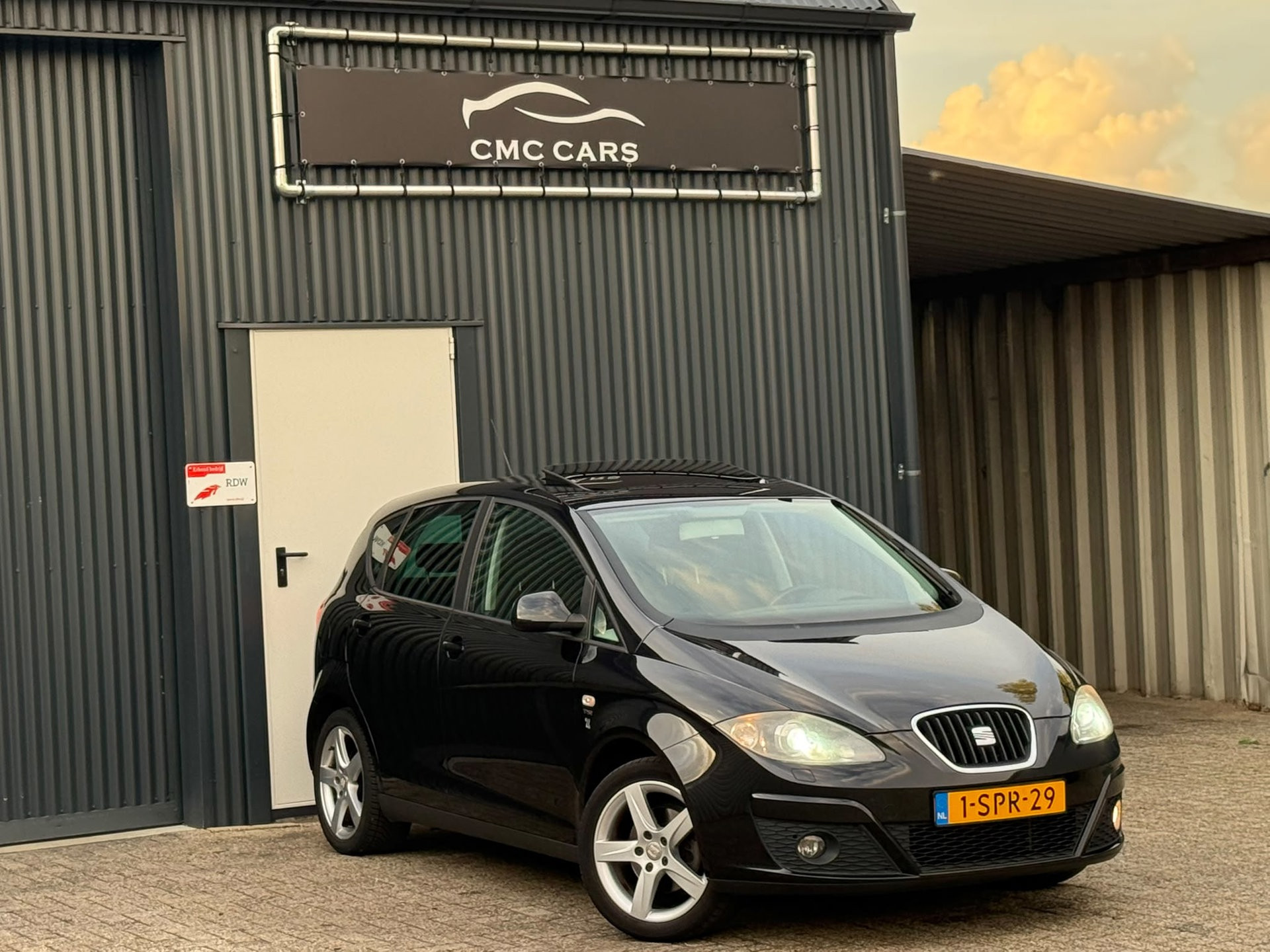 Seat Altea 1.2 TSI Businessline High DAKJE!!WEINIGKMS!!APK9-27!! 2011 - voorkant