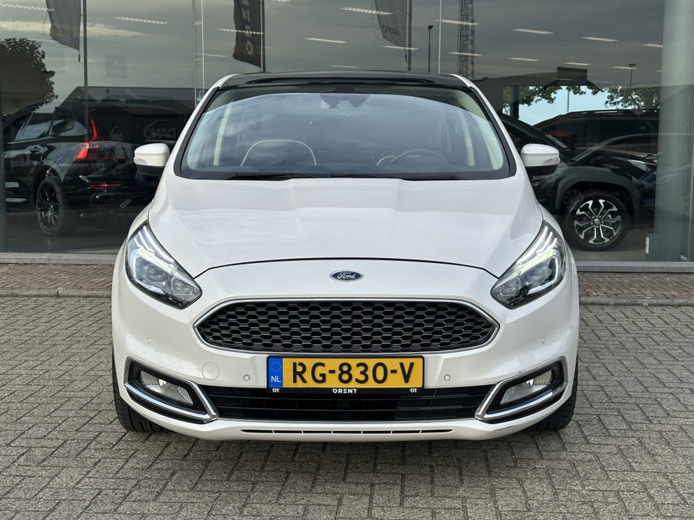 Foto van Ford S-max
