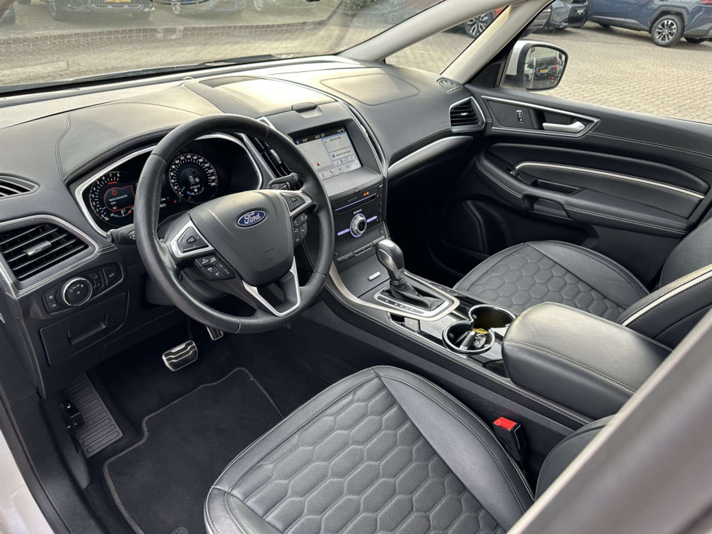 Foto van Ford S-max