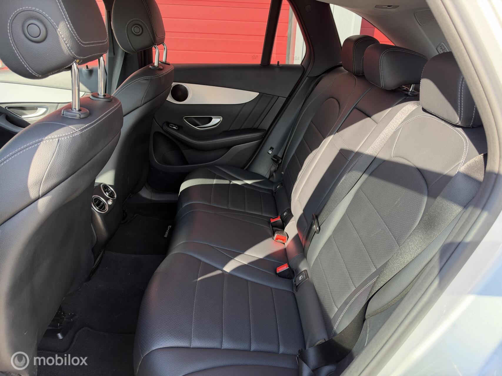 Foto van Mercedes-Benz GLC 350 E 4Matic