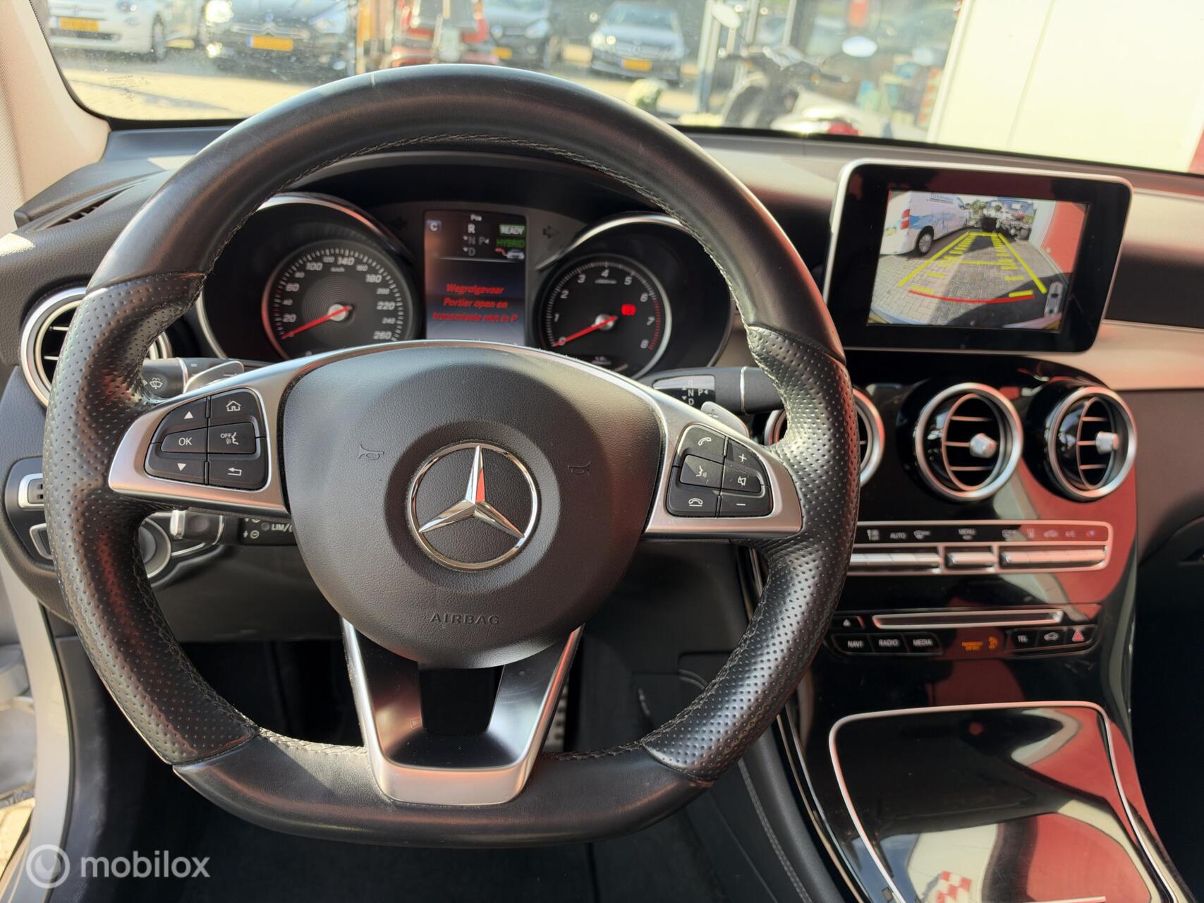 Foto van Mercedes-Benz GLC 350 E 4Matic