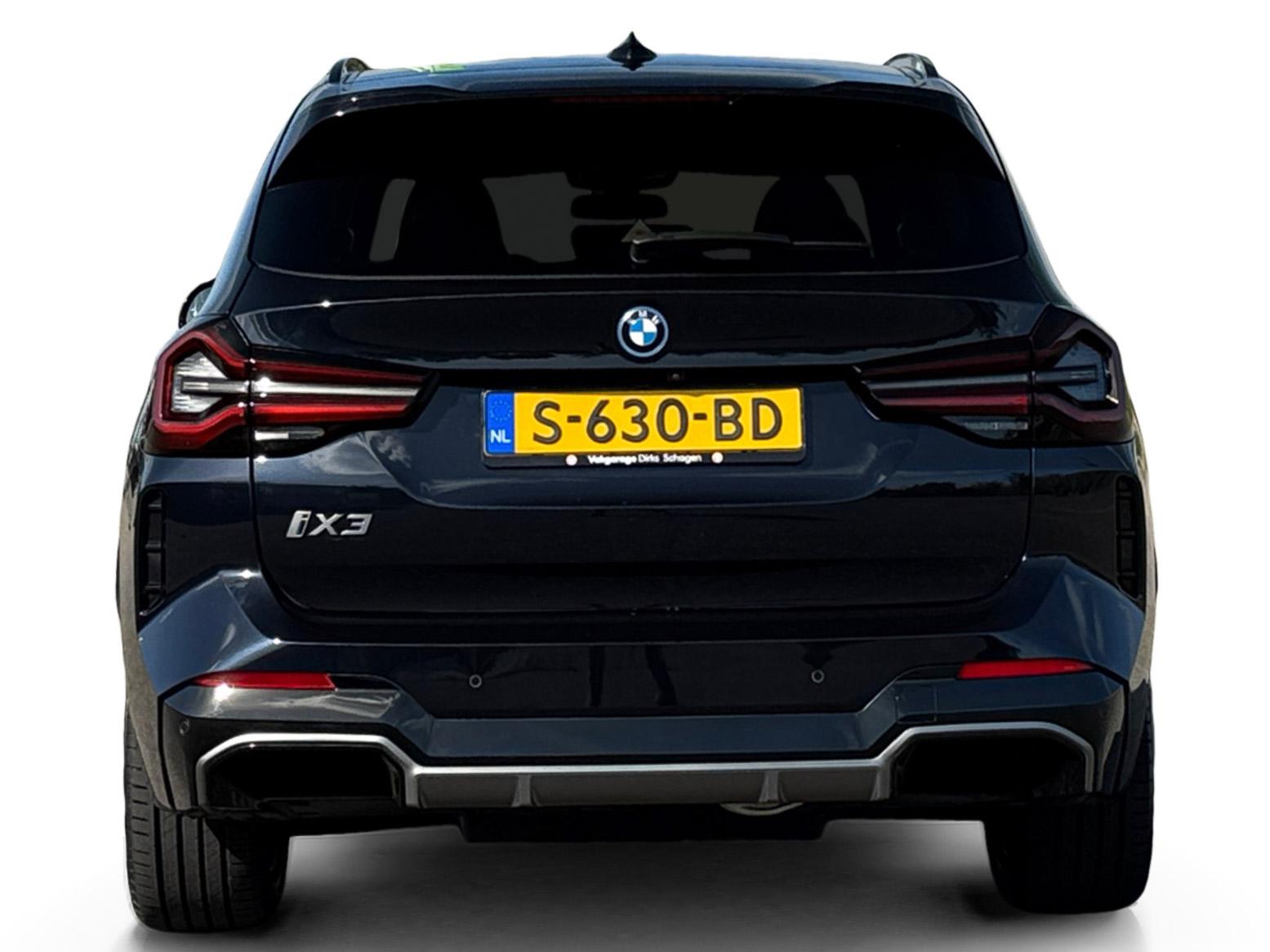 Foto van BMW Ix3