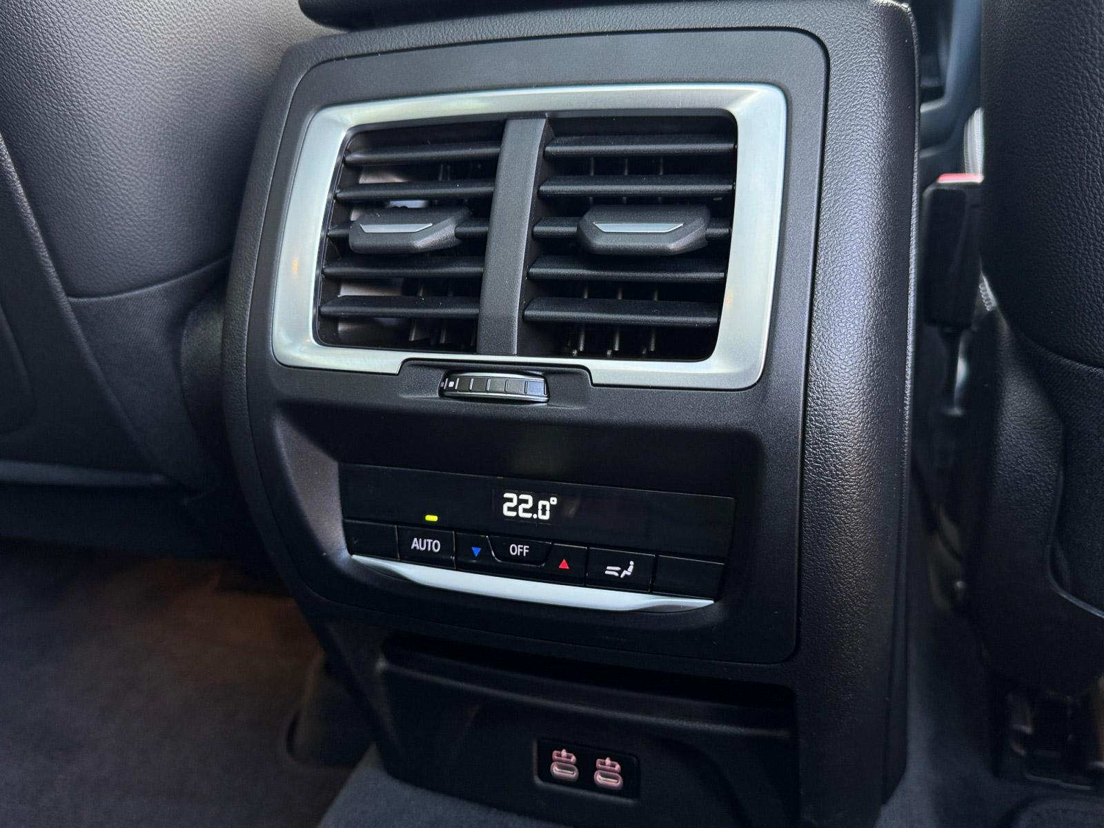 Foto van BMW Ix3