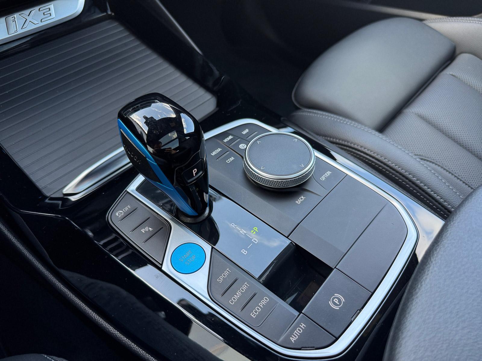 Foto van BMW Ix3