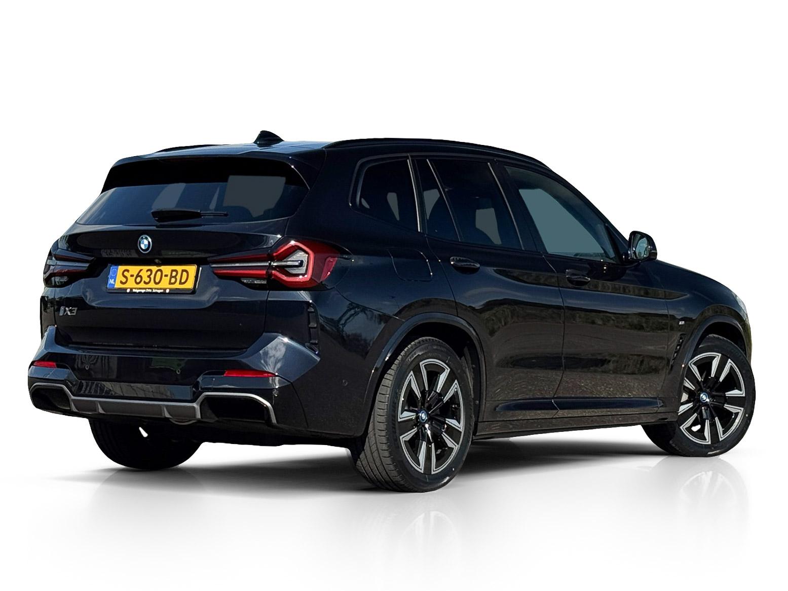 Foto van BMW Ix3