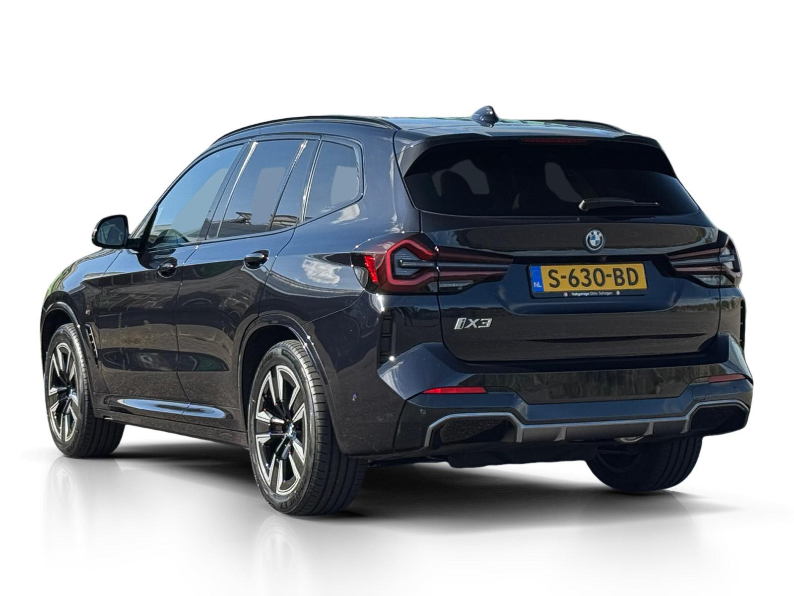 Foto van BMW Ix3