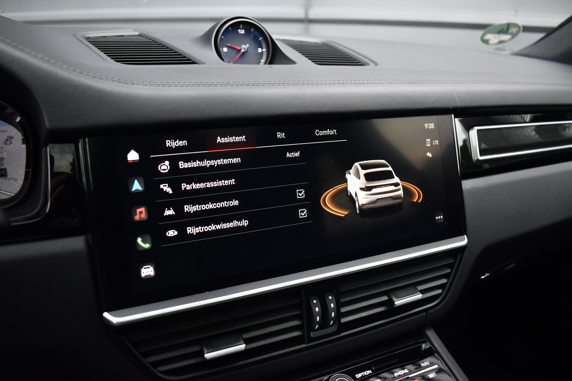 Foto van Porsche Cayenne E-hybrid
