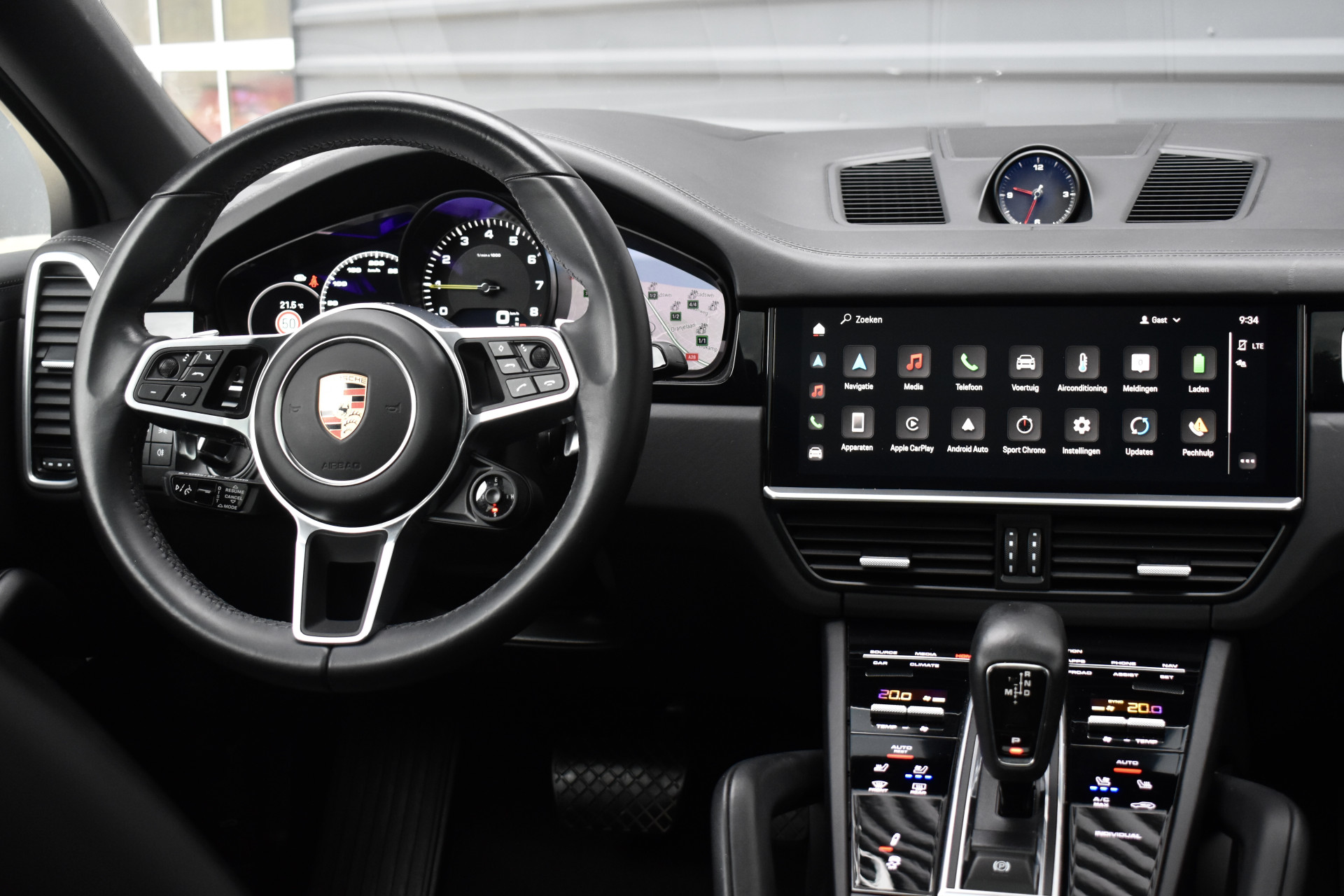 Foto van Porsche Cayenne E-hybrid