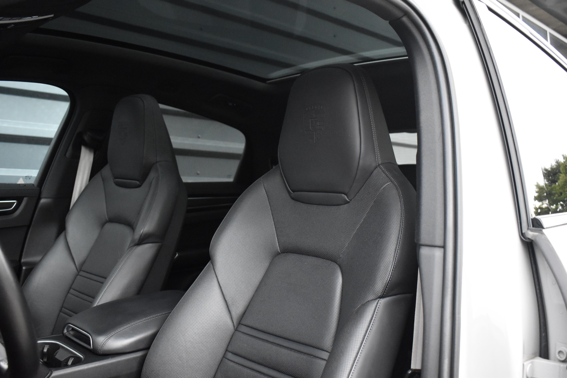 Foto van Porsche Cayenne E-hybrid