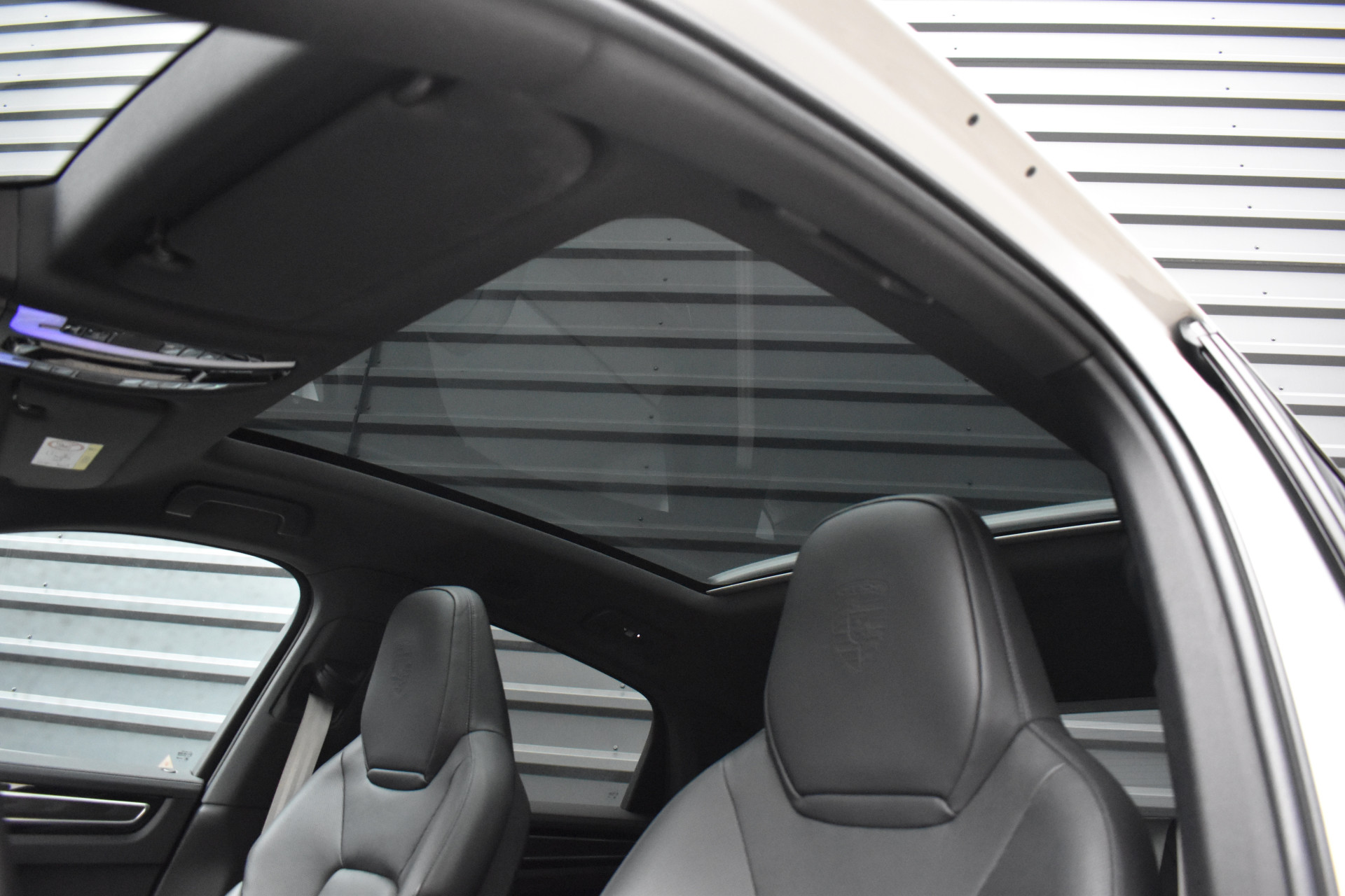 Foto van Porsche Cayenne E-hybrid
