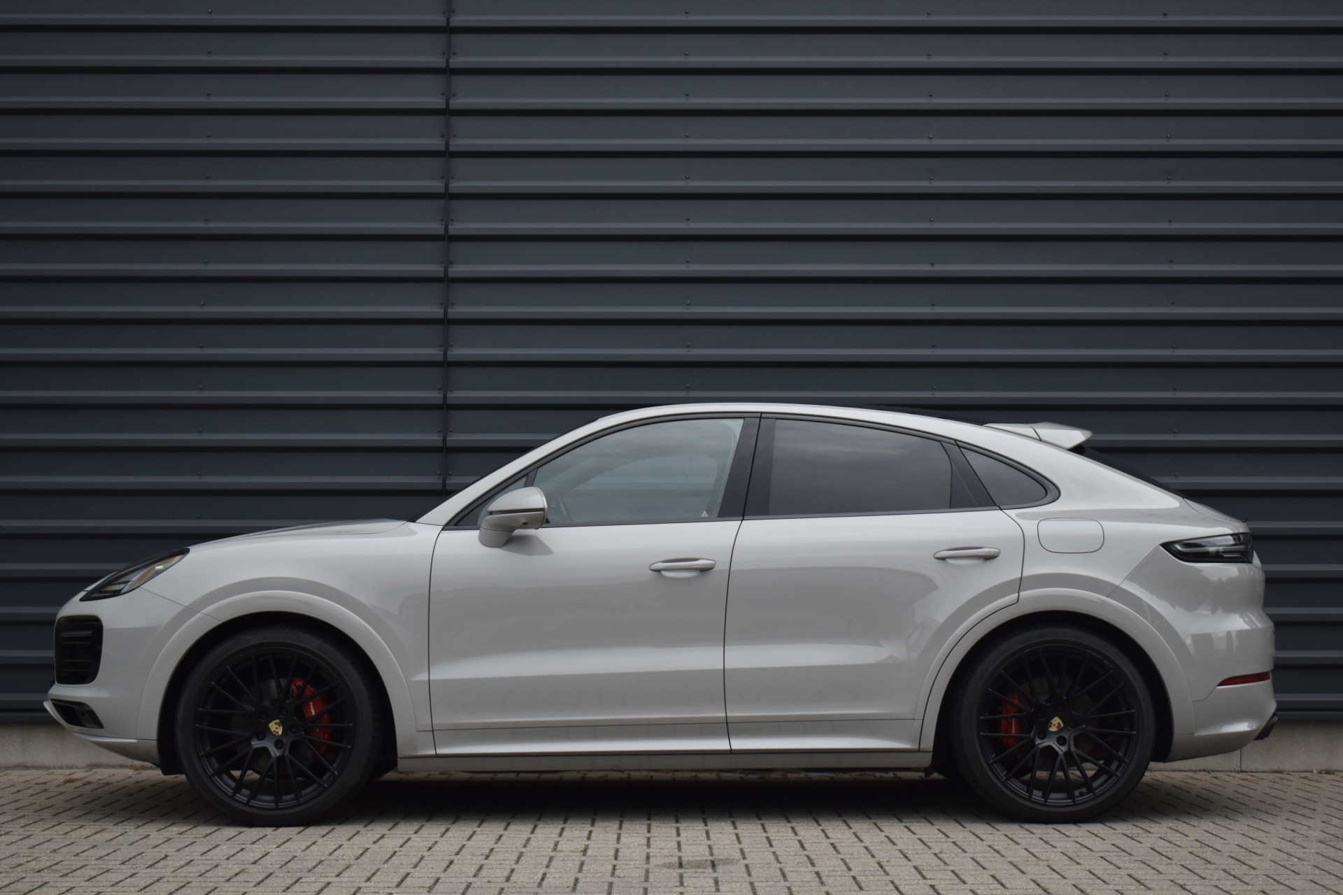 Foto van Porsche Cayenne E-hybrid