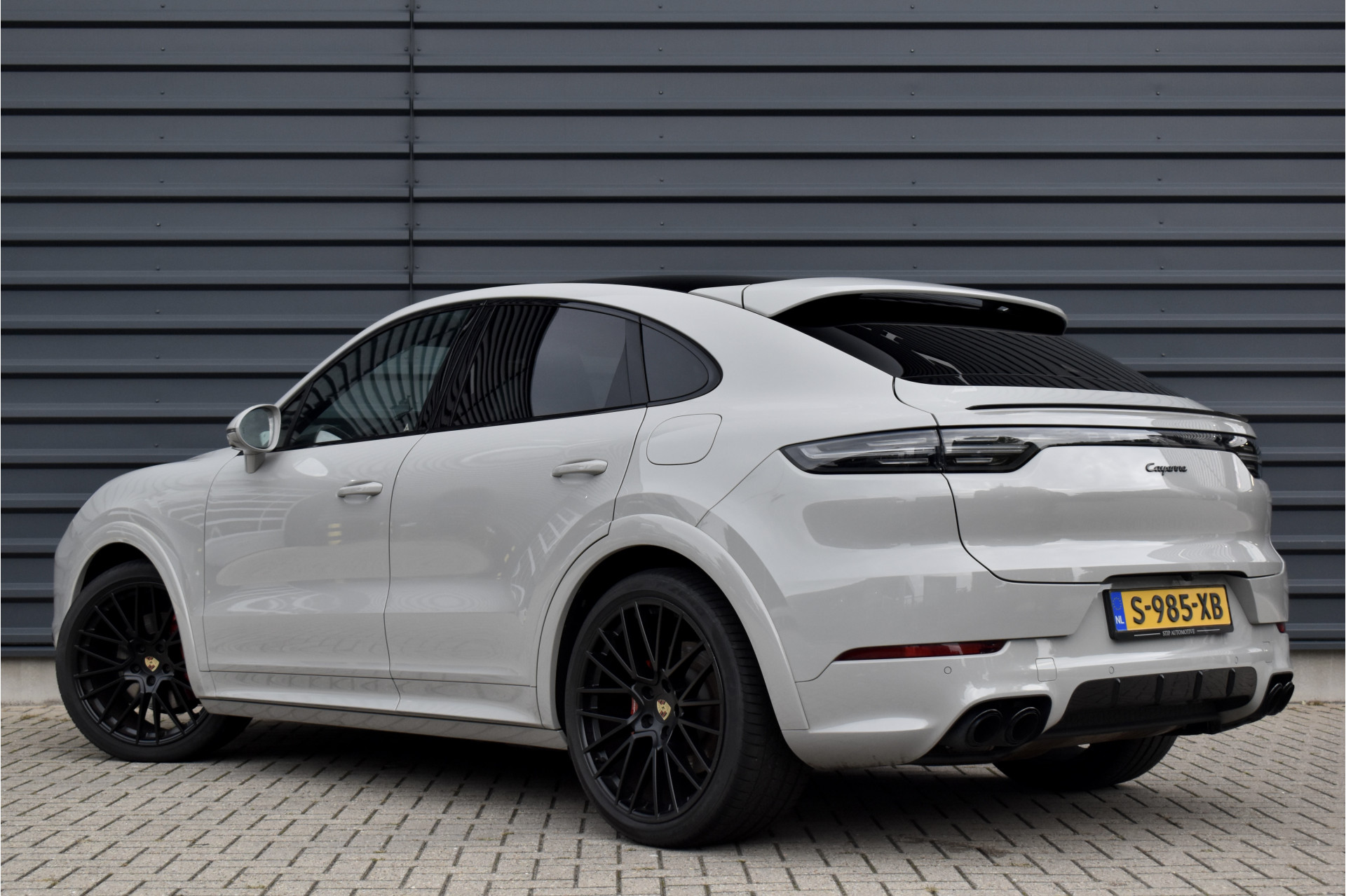 Foto van Porsche Cayenne E-hybrid