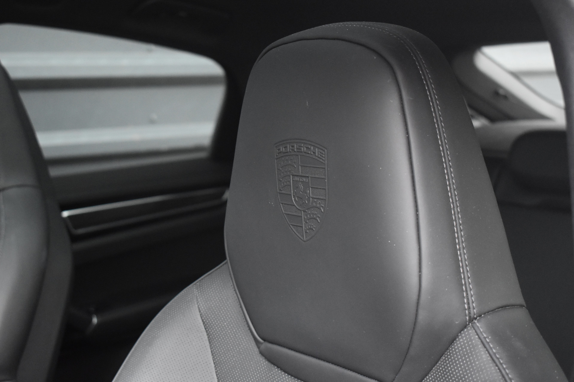 Foto van Porsche Cayenne E-hybrid