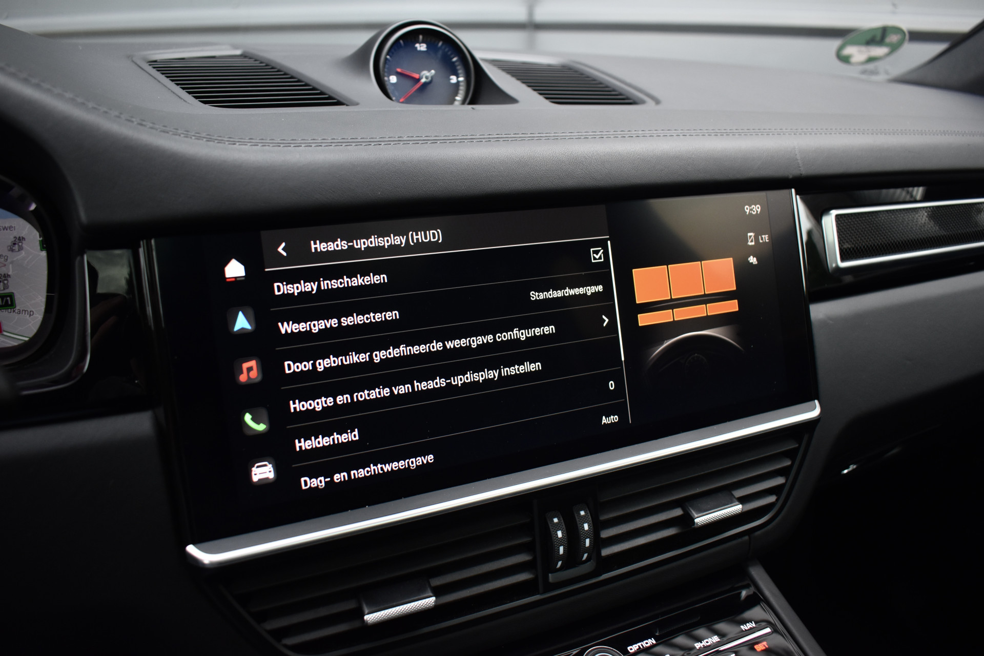 Foto van Porsche Cayenne E-hybrid