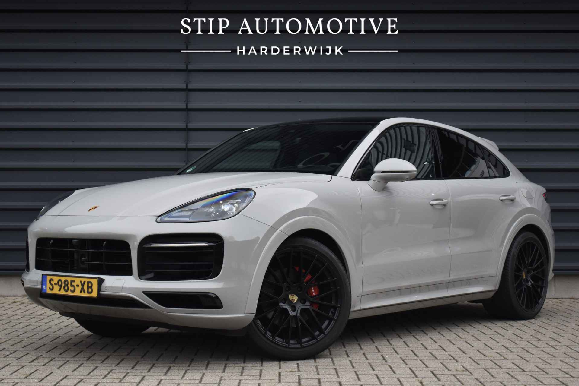 Porsche Cayenne E-hybrid 3.0 E-Hybrid Platinum Edition SportDesign *Krijt* 2023 - voorkant