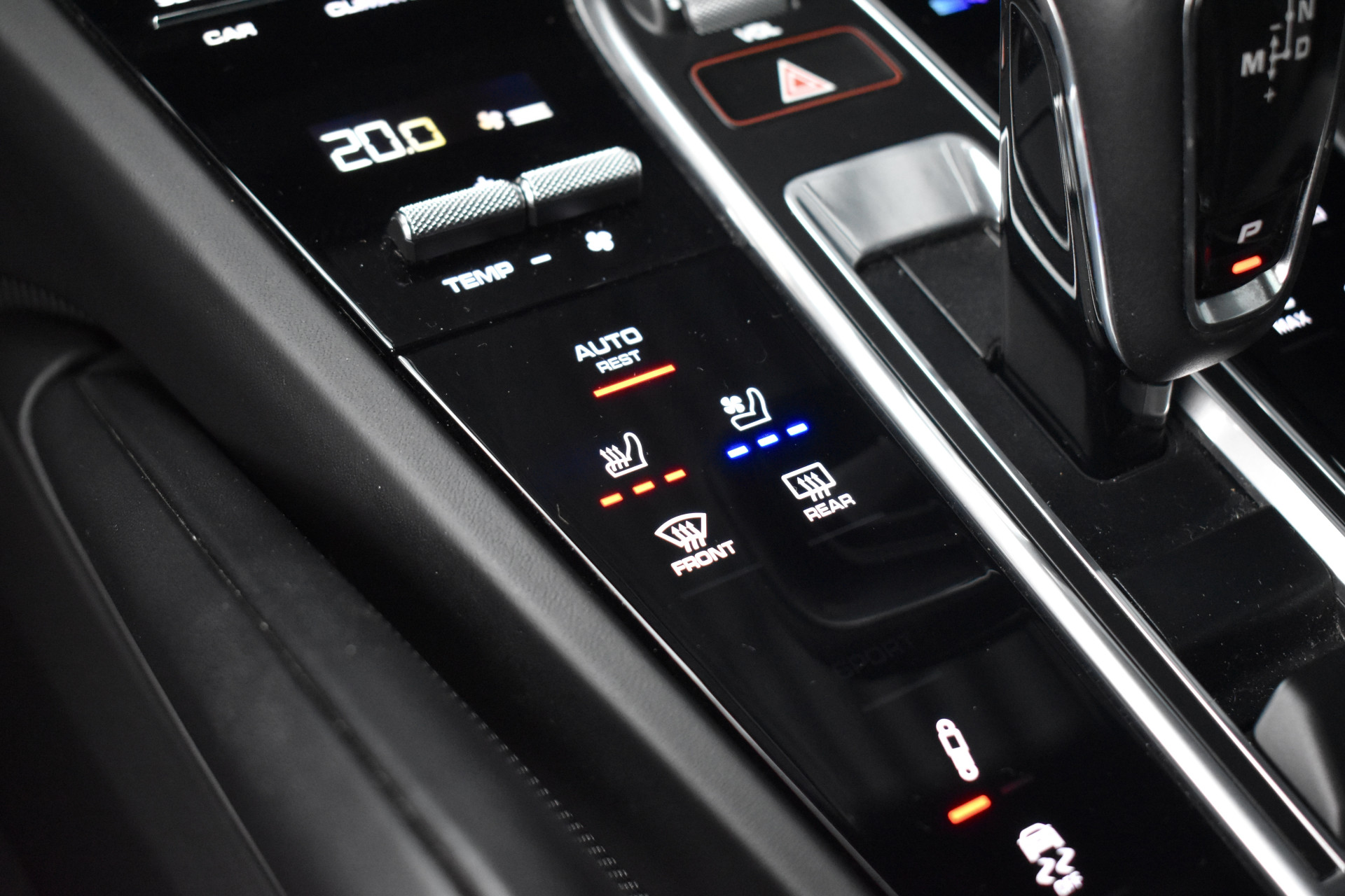Foto van Porsche Cayenne E-hybrid