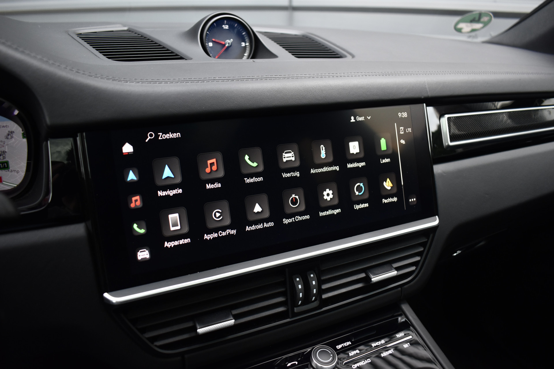 Foto van Porsche Cayenne E-hybrid