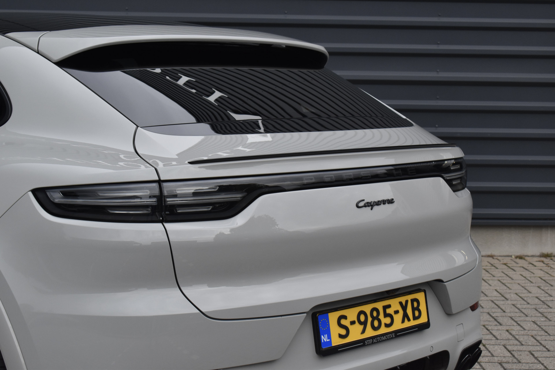 Foto van Porsche Cayenne E-hybrid