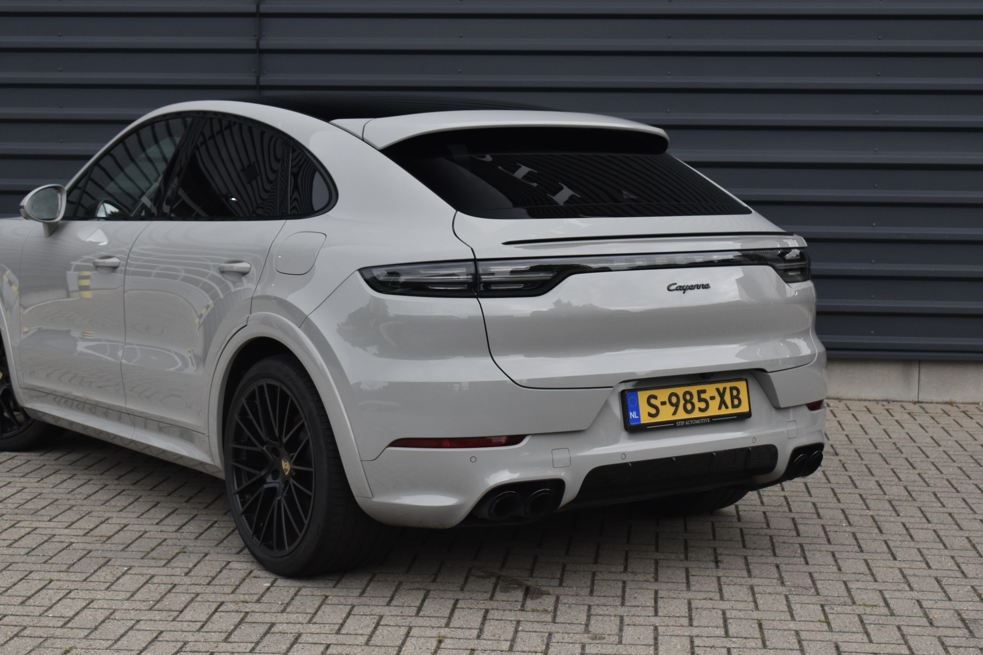 Foto van Porsche Cayenne E-hybrid