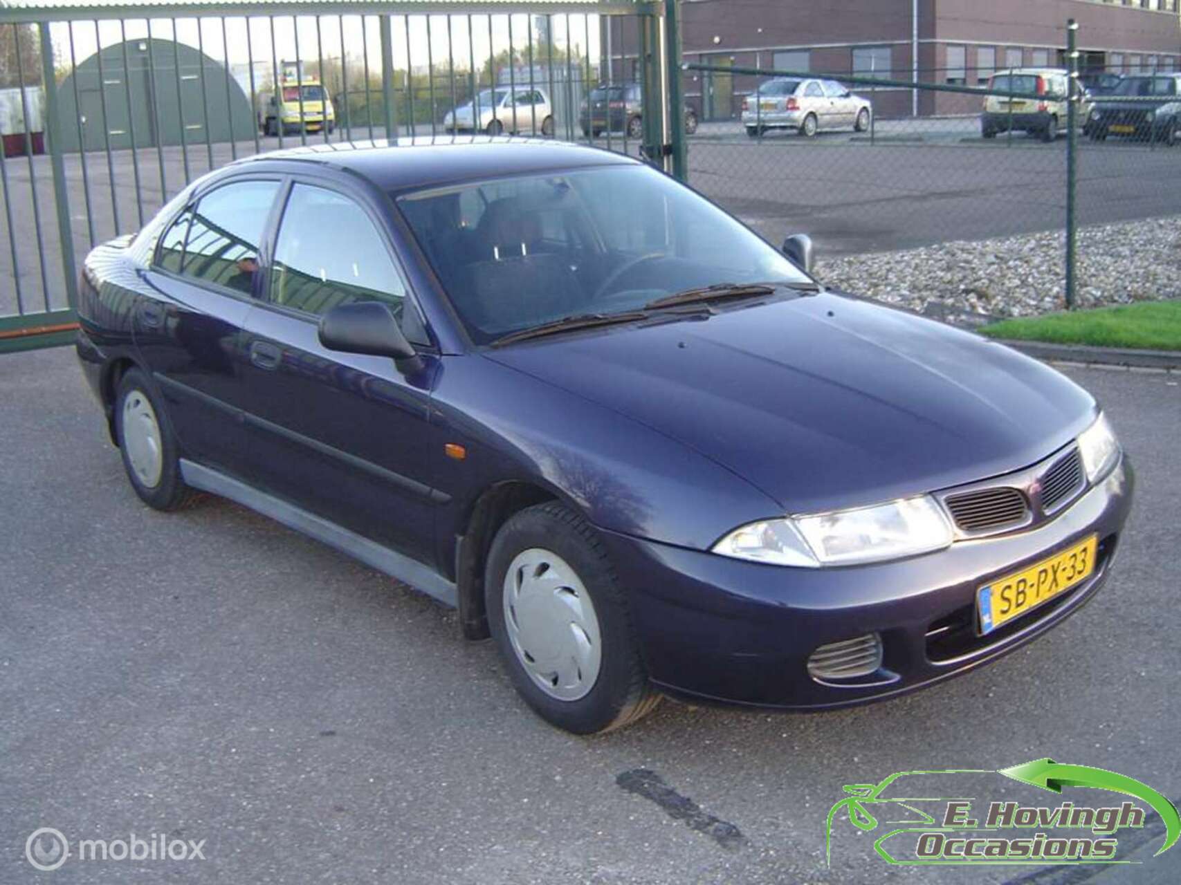 Mitsubishi Carisma 1.6 GL 1997 - voorkant