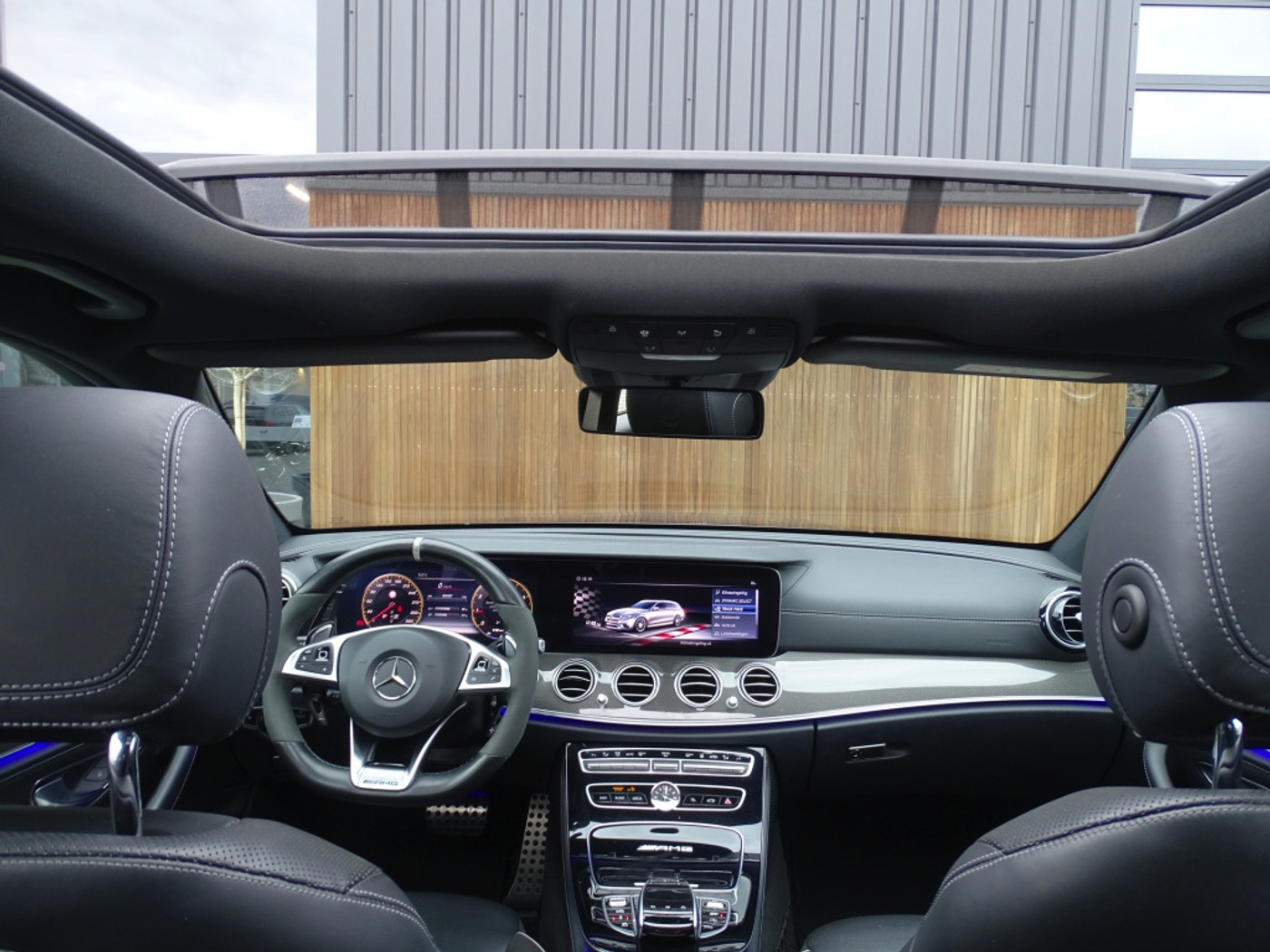 Foto van Mercedes-Benz E-klasse Estate