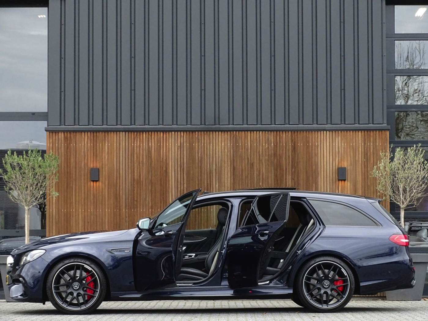 Foto van Mercedes-Benz E-klasse Estate