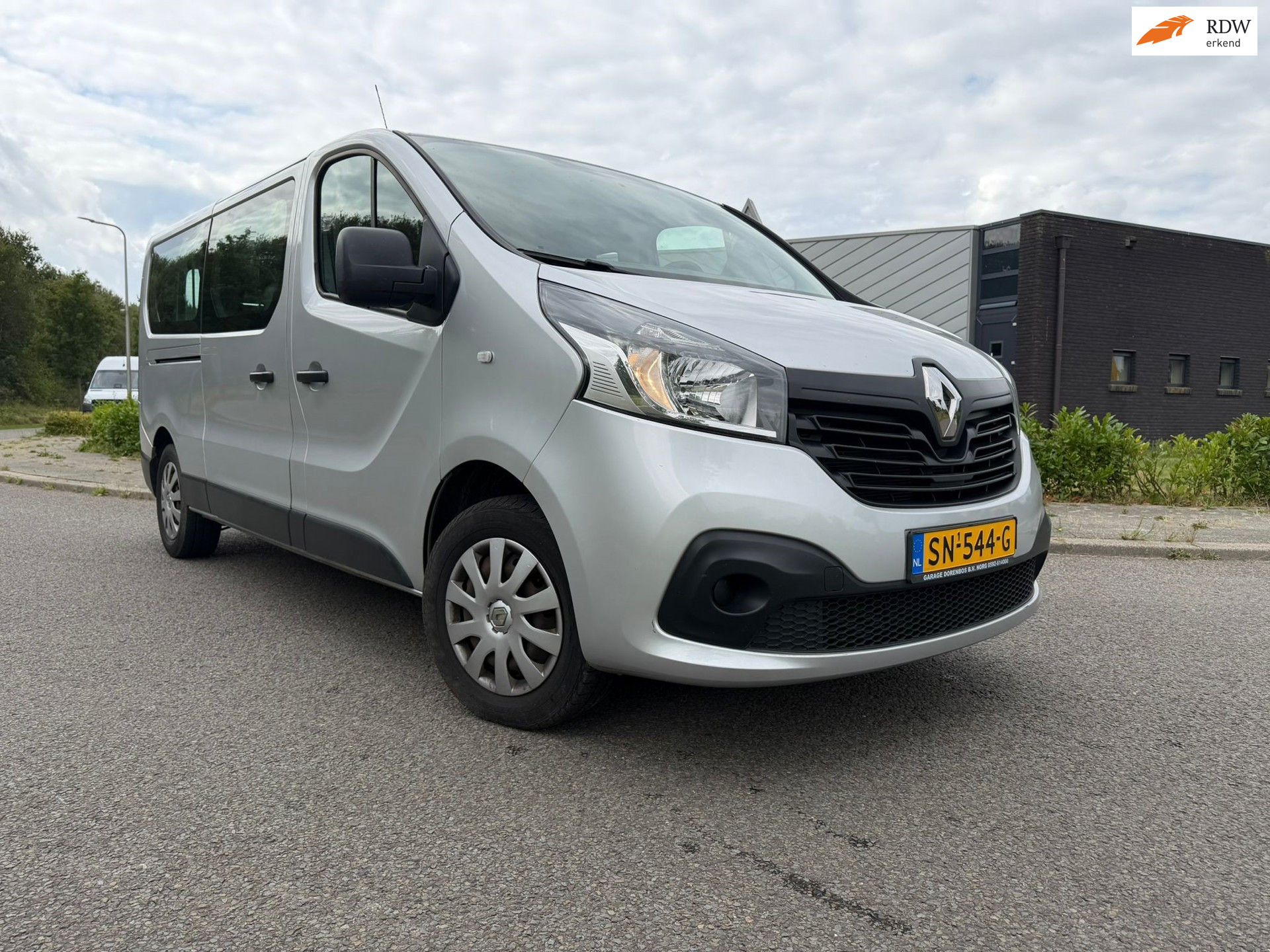 Renault Trafic 1.6 dCi Grand Authentique Energy | 9 persoons | EX BTW | BPM Vrij 2018 - voorkant