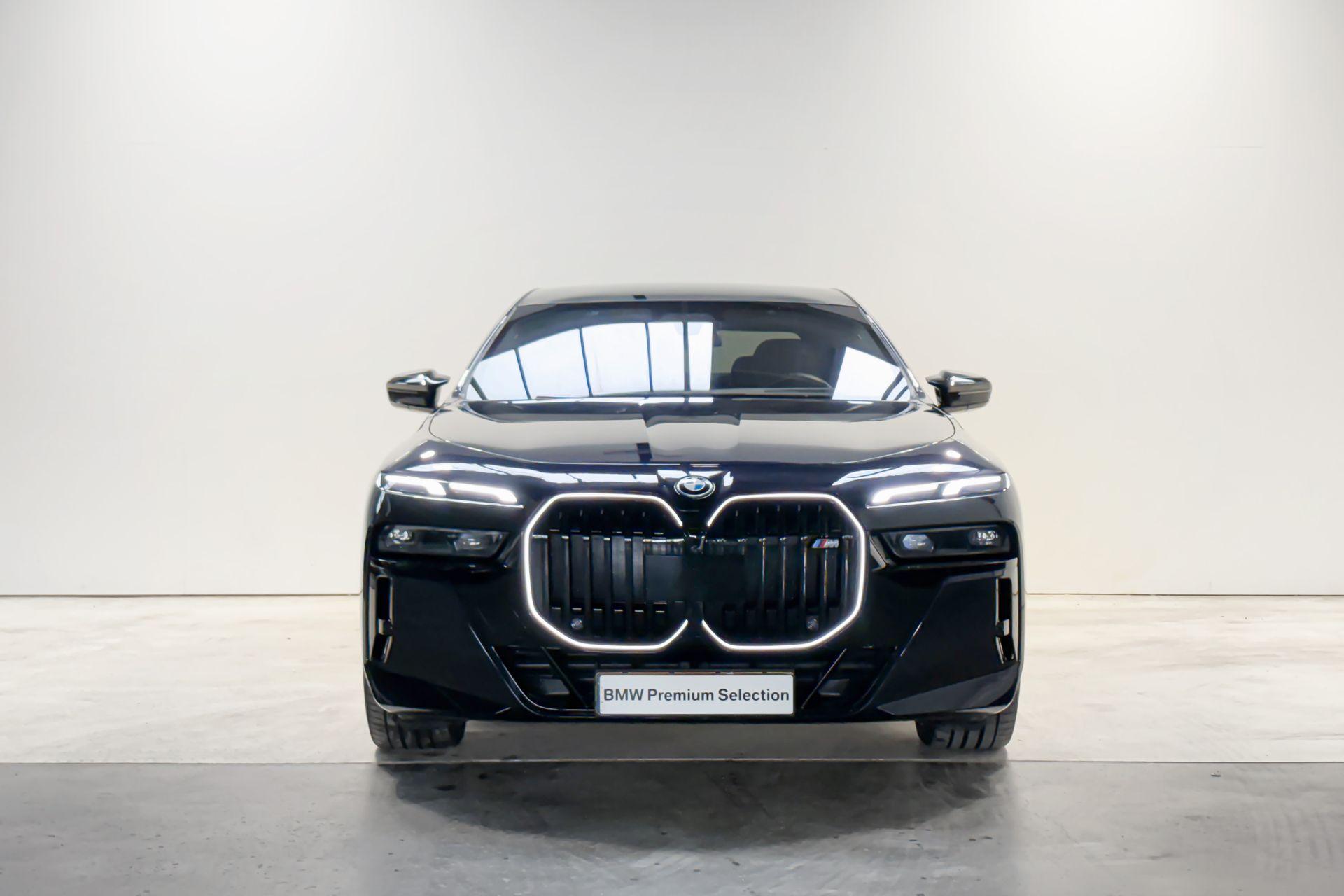 Foto van BMW I7 M70 xDrive