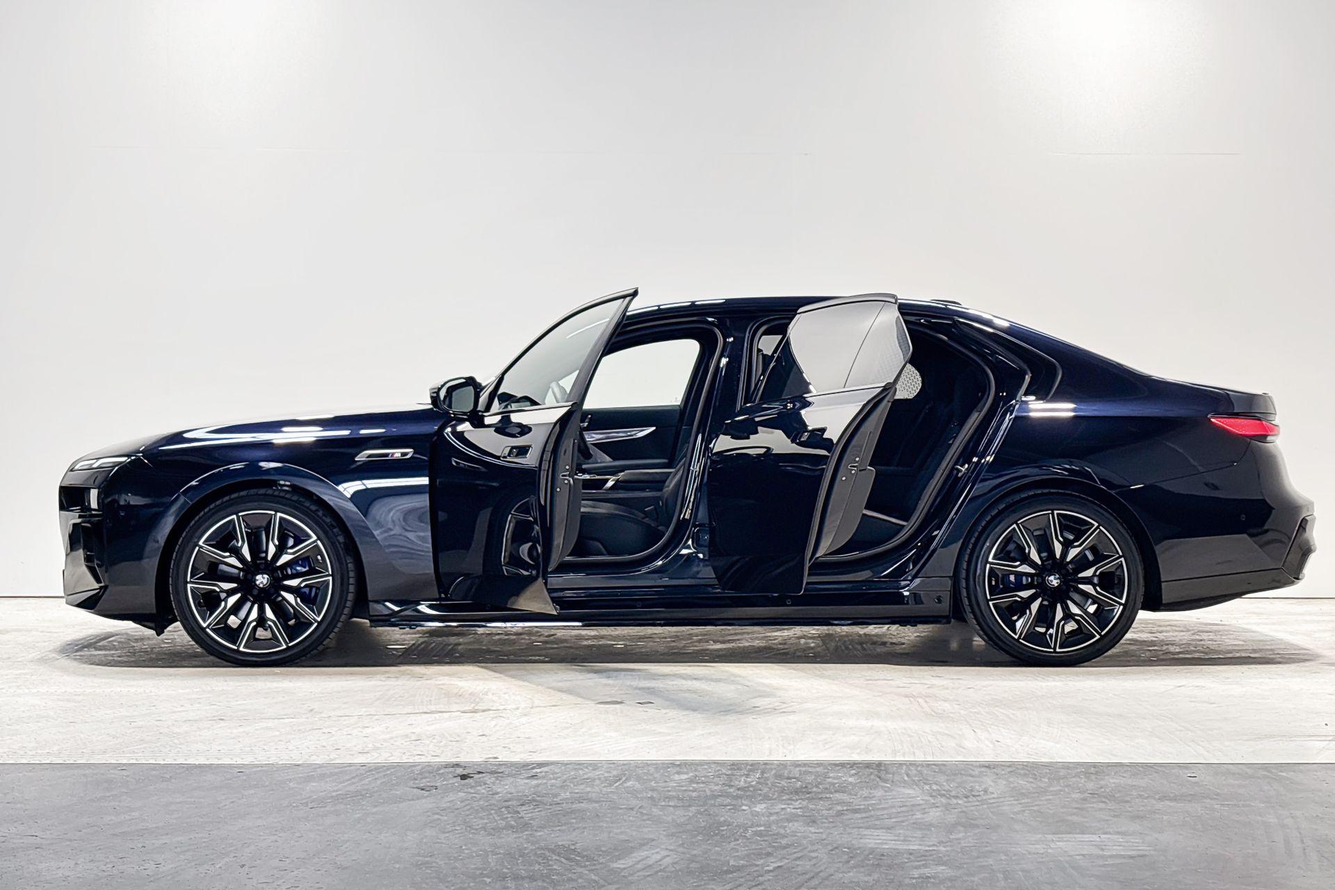 Foto van BMW I7 M70 xDrive