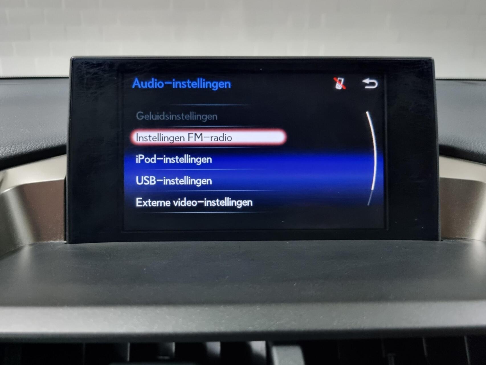 Foto van Lexus Lexus Nx300h