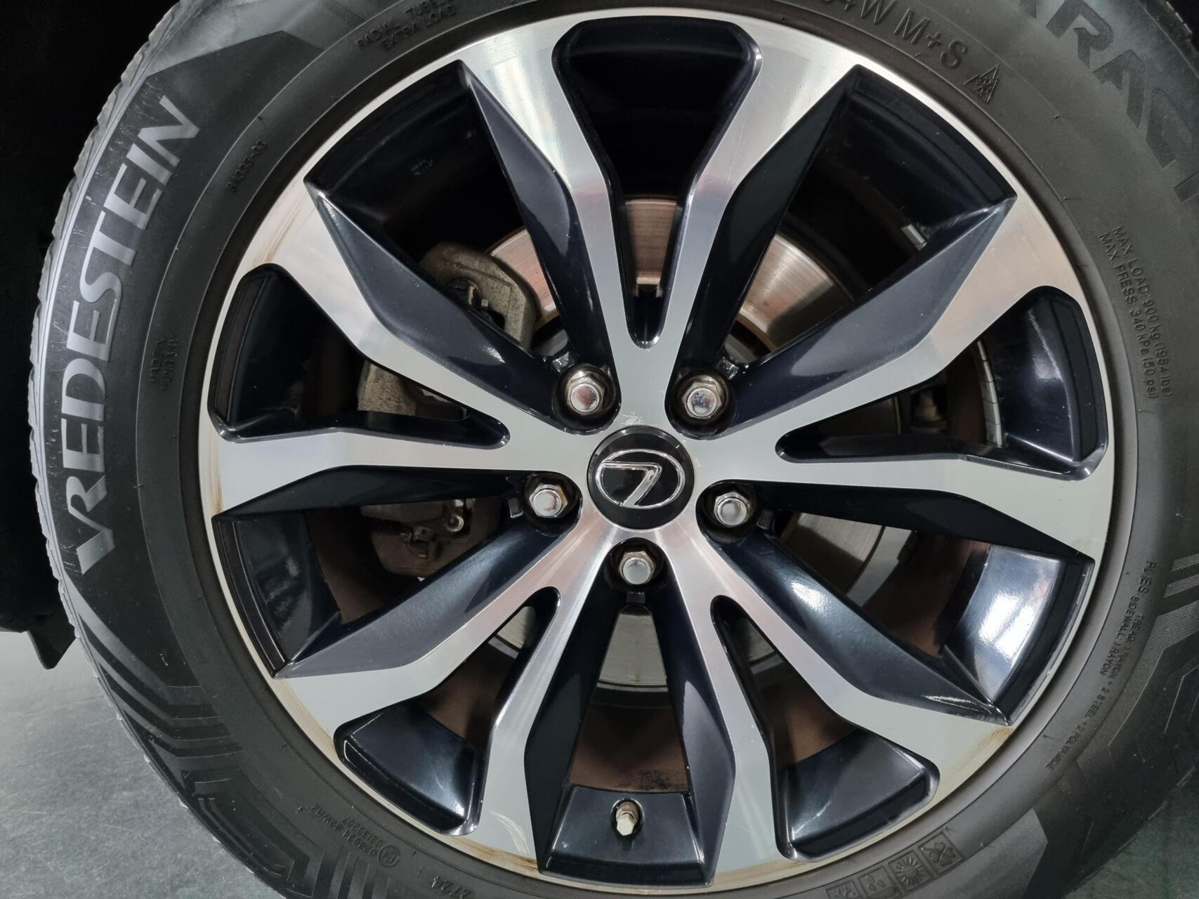 Foto van Lexus Lexus Nx300h