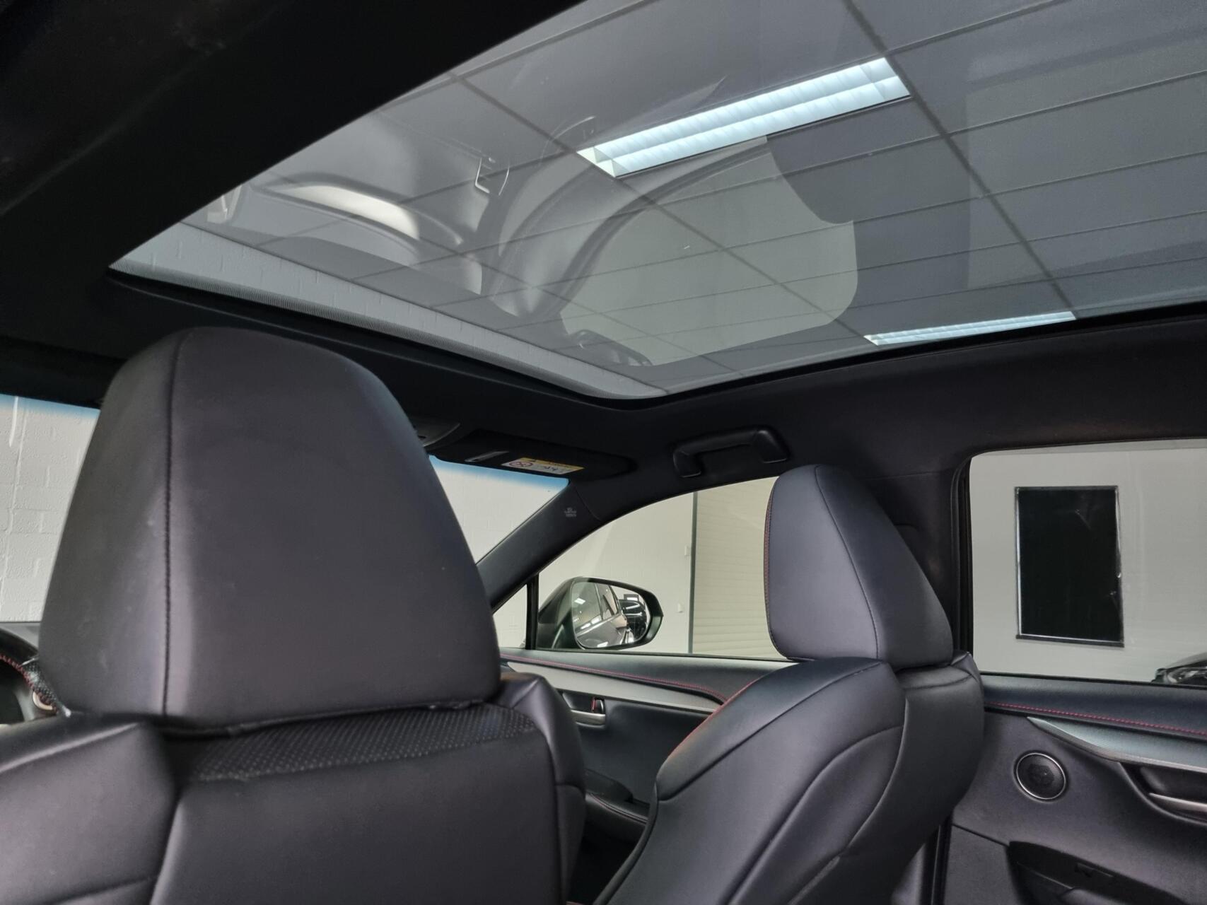 Foto van Lexus Lexus Nx300h
