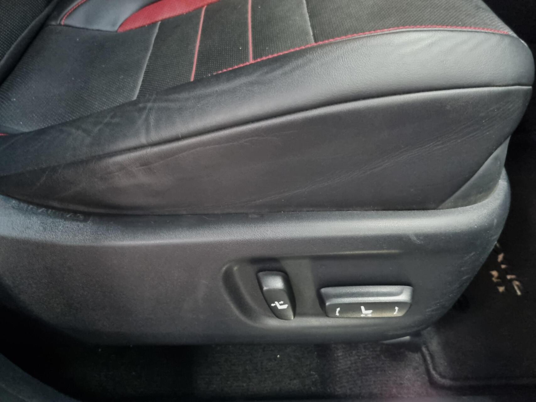 Foto van Lexus Lexus Nx300h