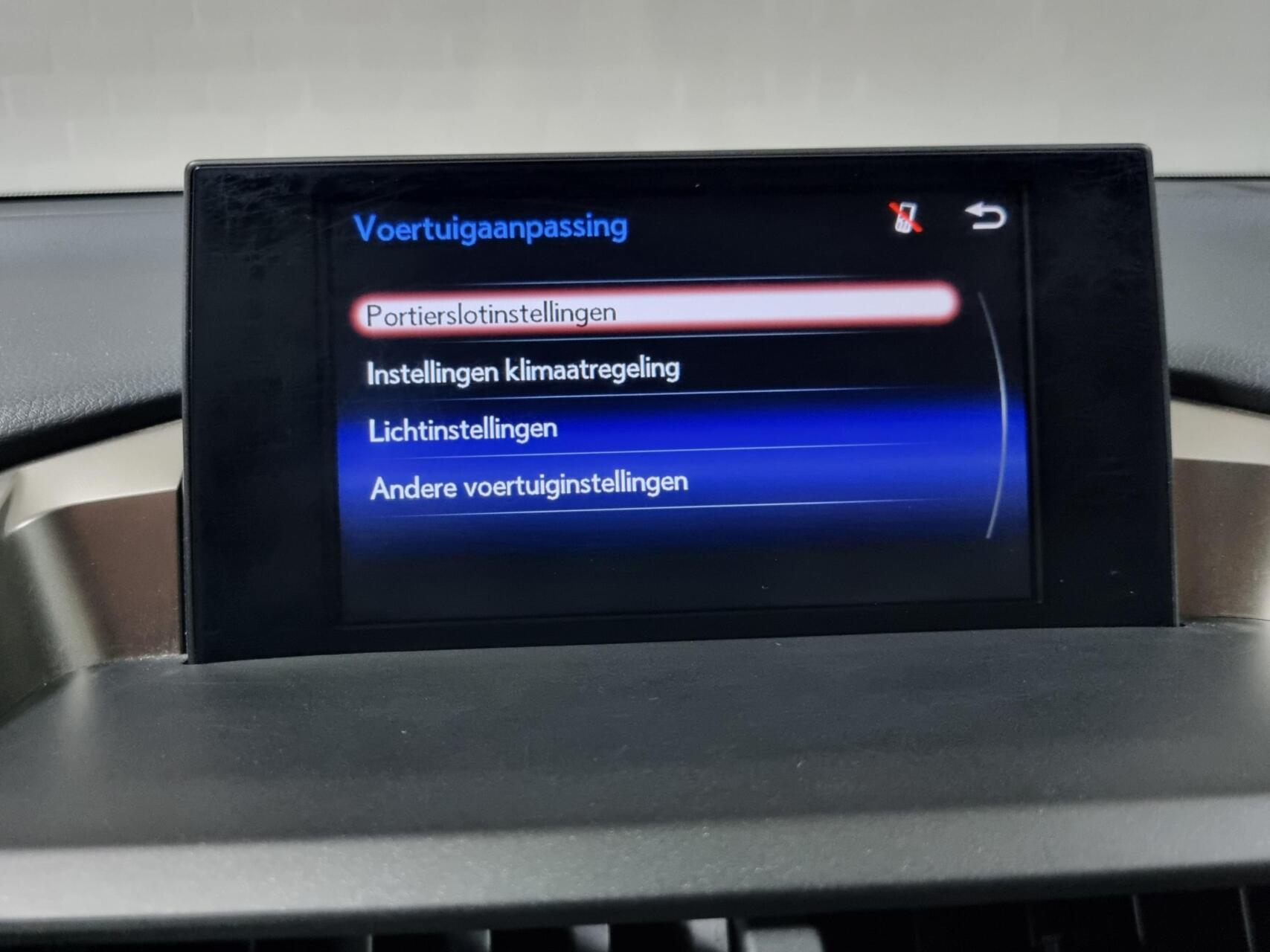 Foto van Lexus Lexus Nx300h