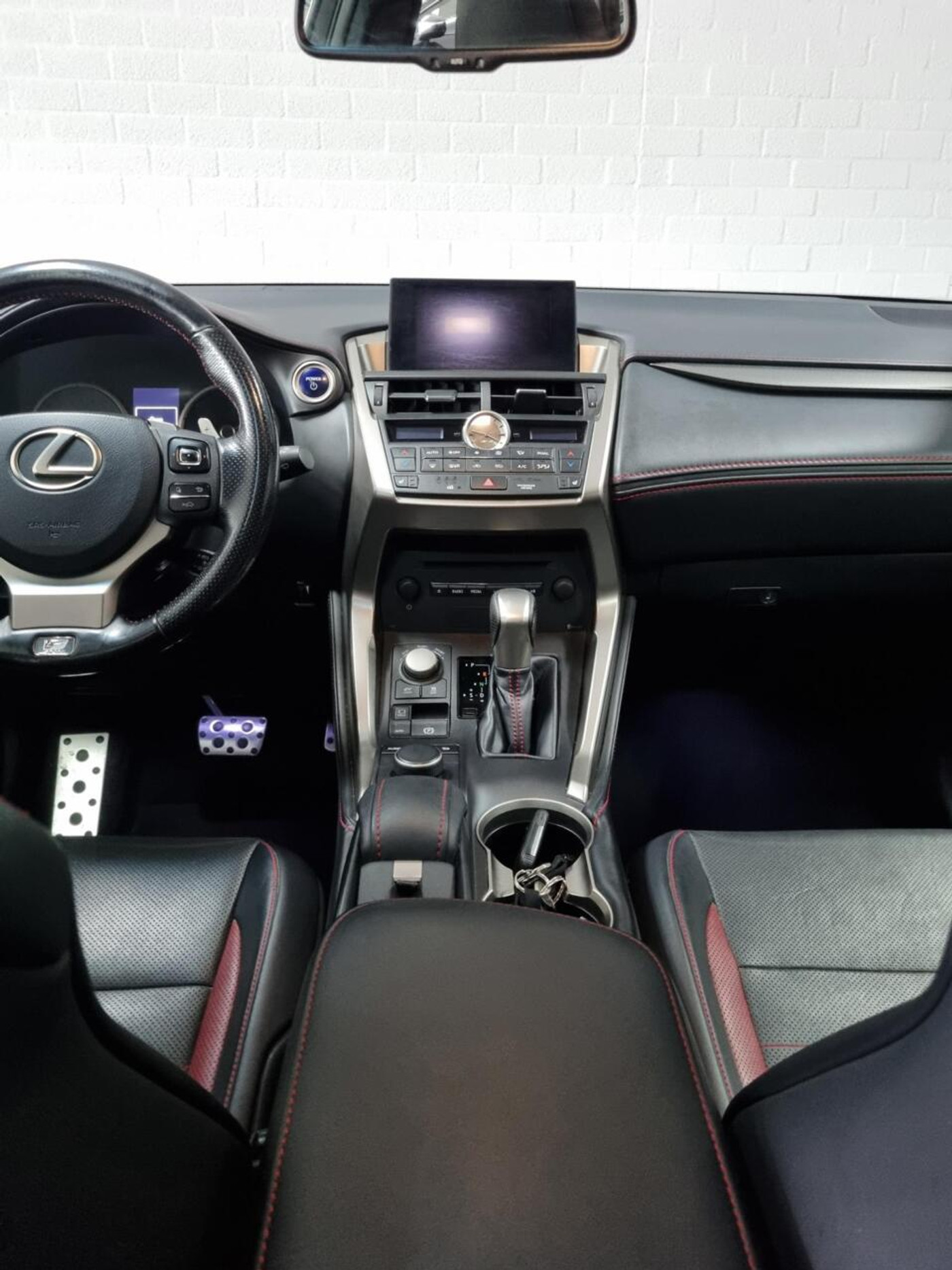 Foto van Lexus Lexus Nx300h