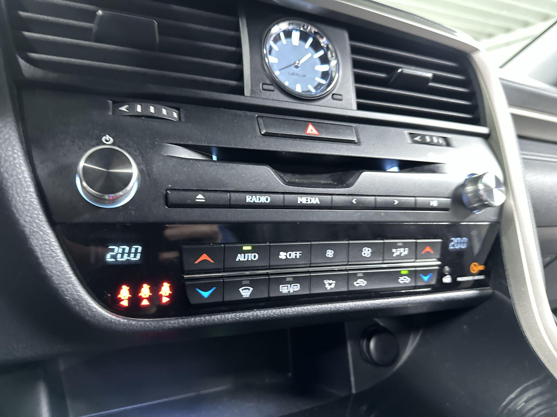 Foto van Lexus Lexus Rx450h