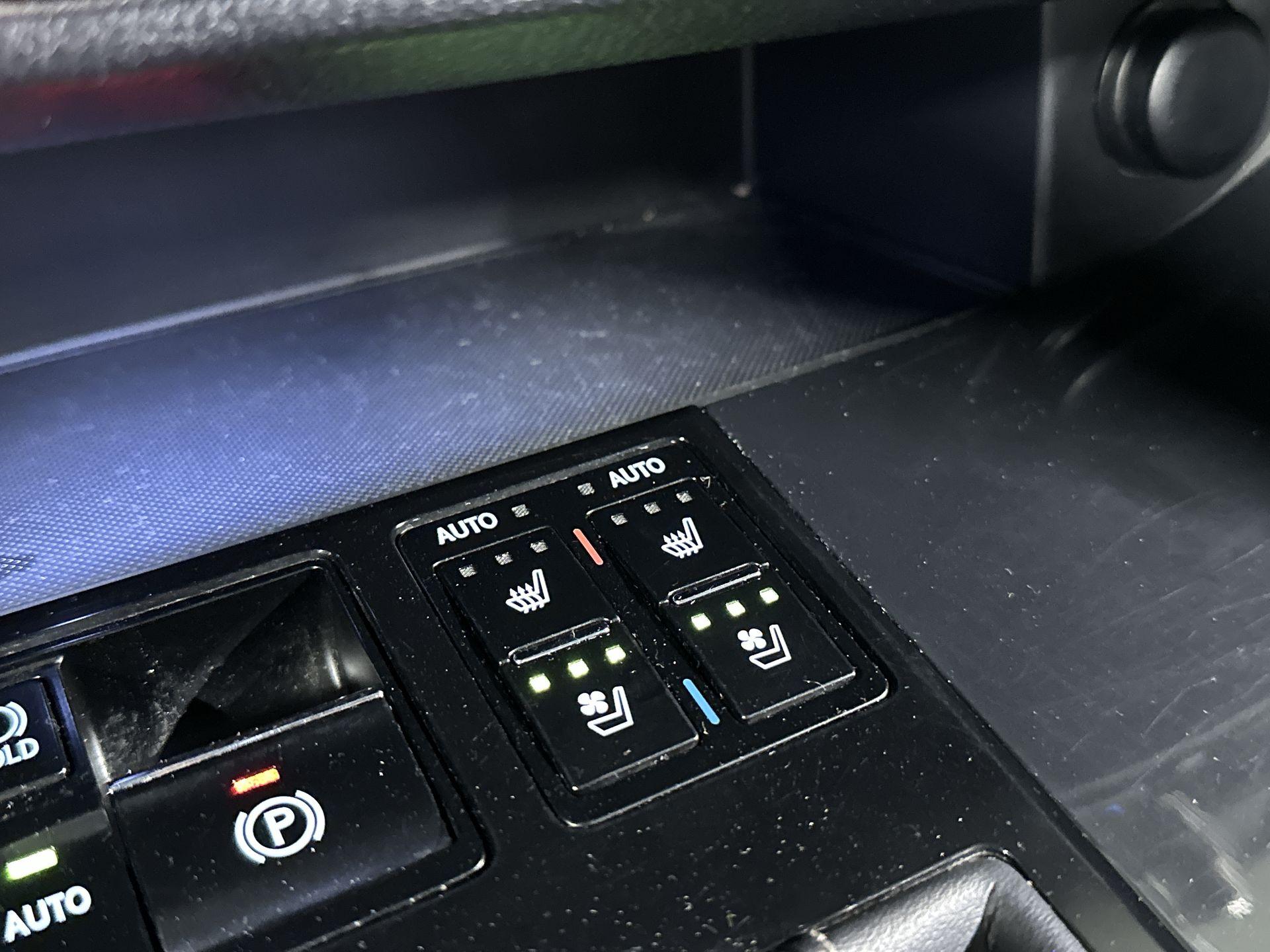 Foto van Lexus Lexus Rx450h